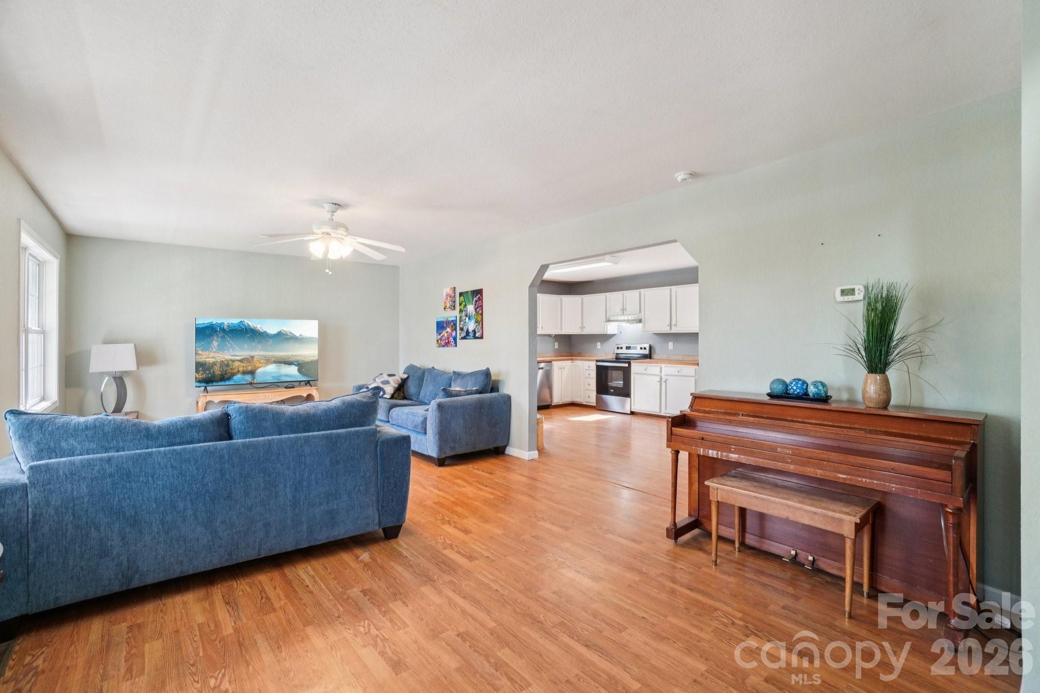 153 Hudson Street — Asheville