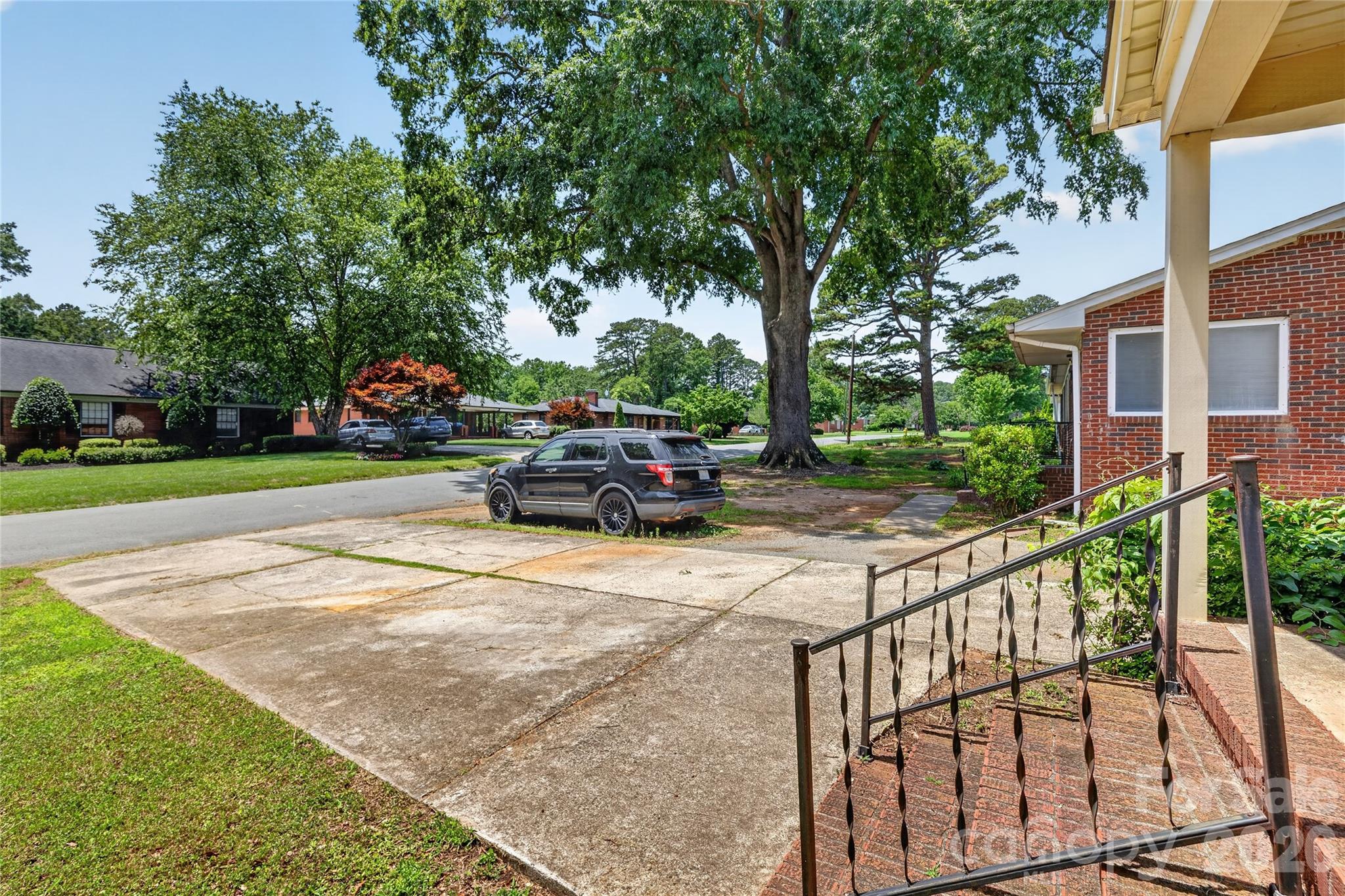 1632 Madison Avenue — Charlotte