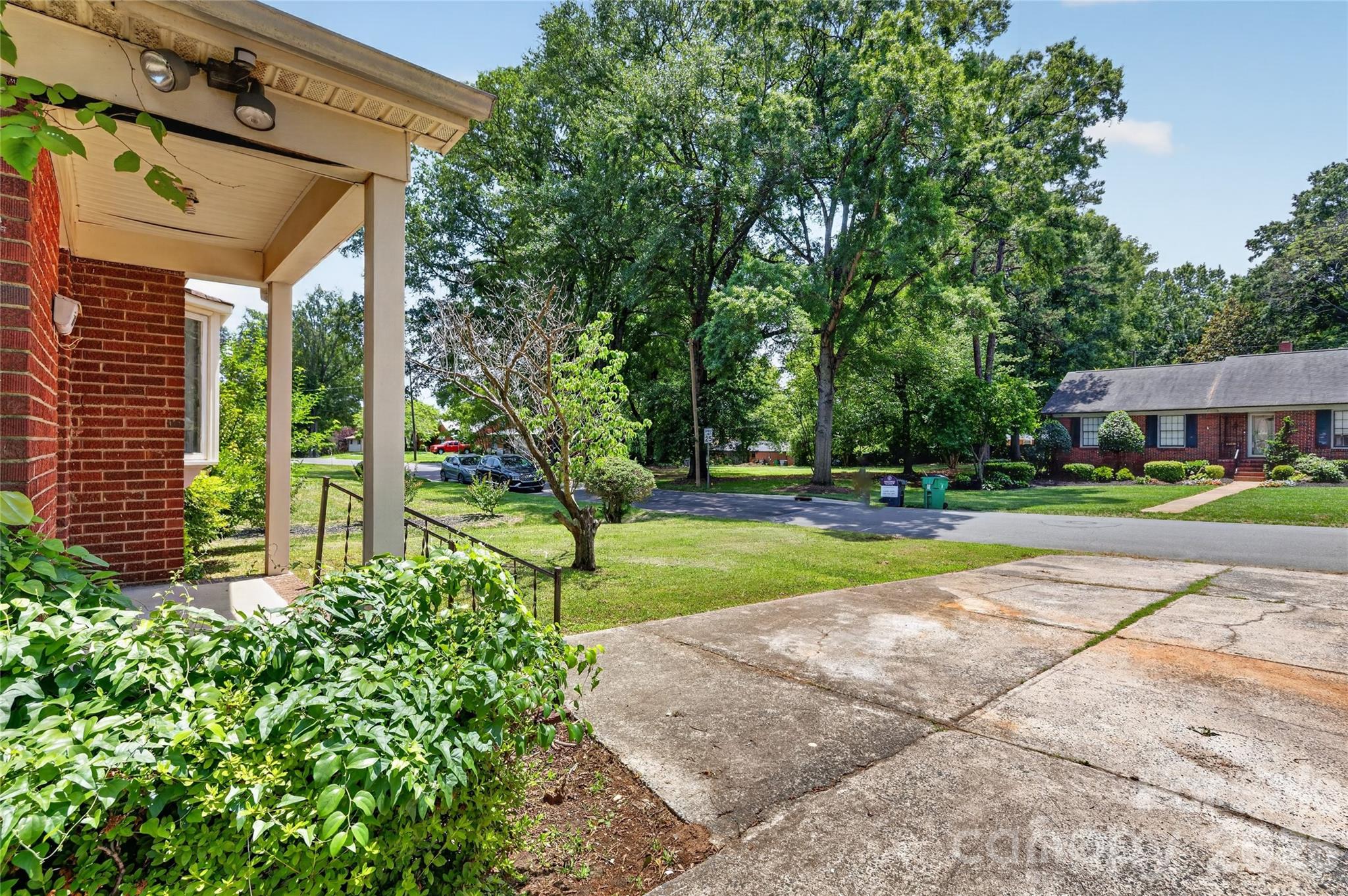 1632 Madison Avenue — Charlotte