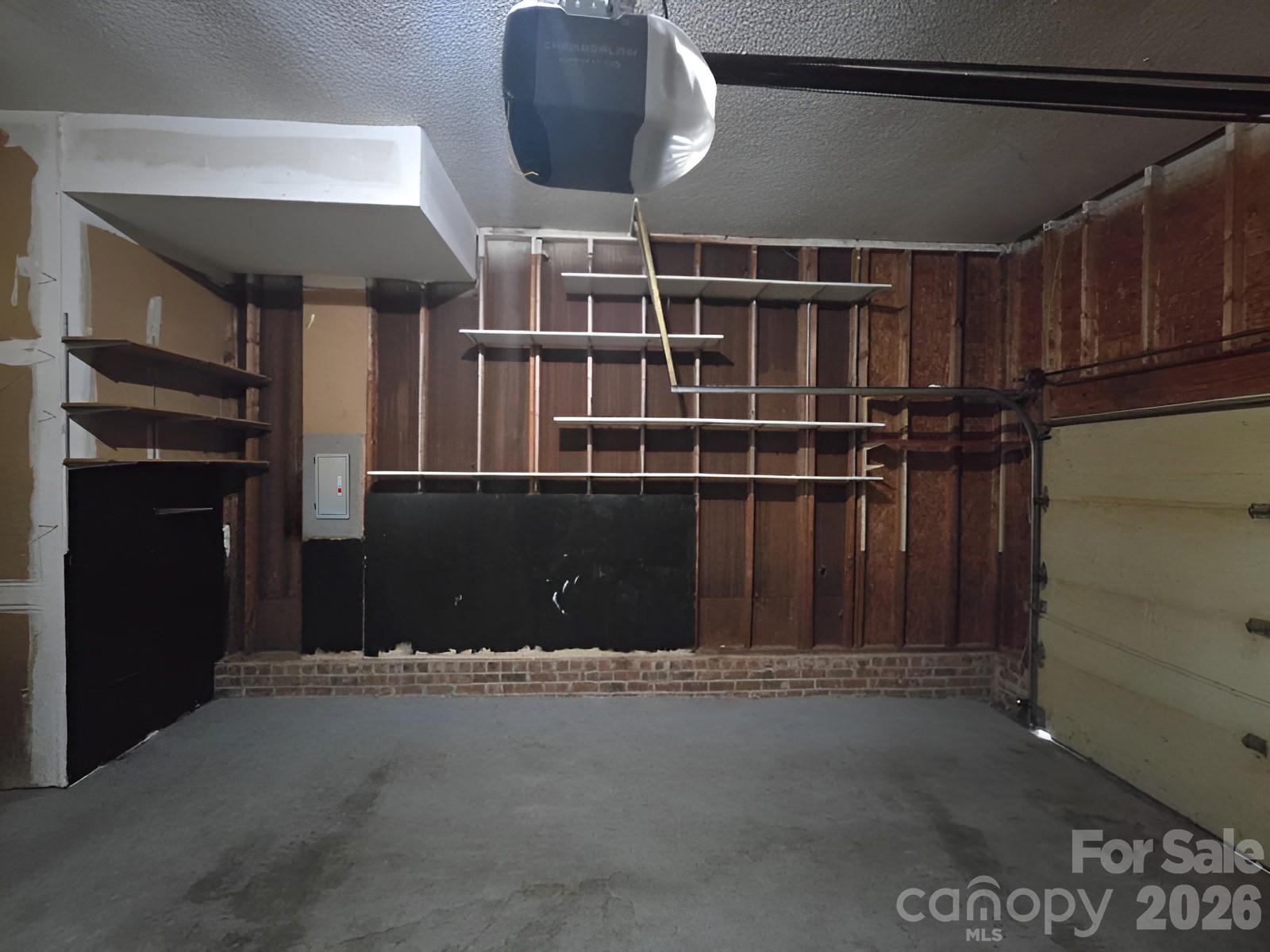 9011 Coleshire Court — Charlotte