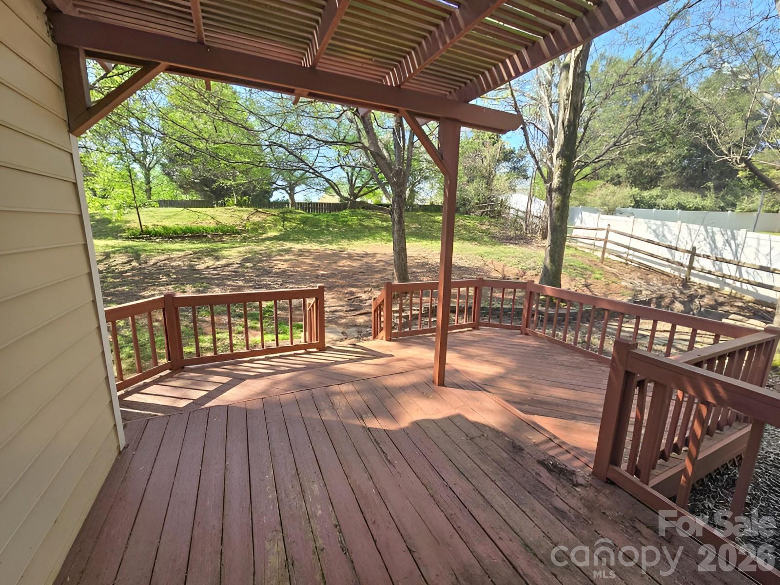9011 Coleshire Court — Charlotte
