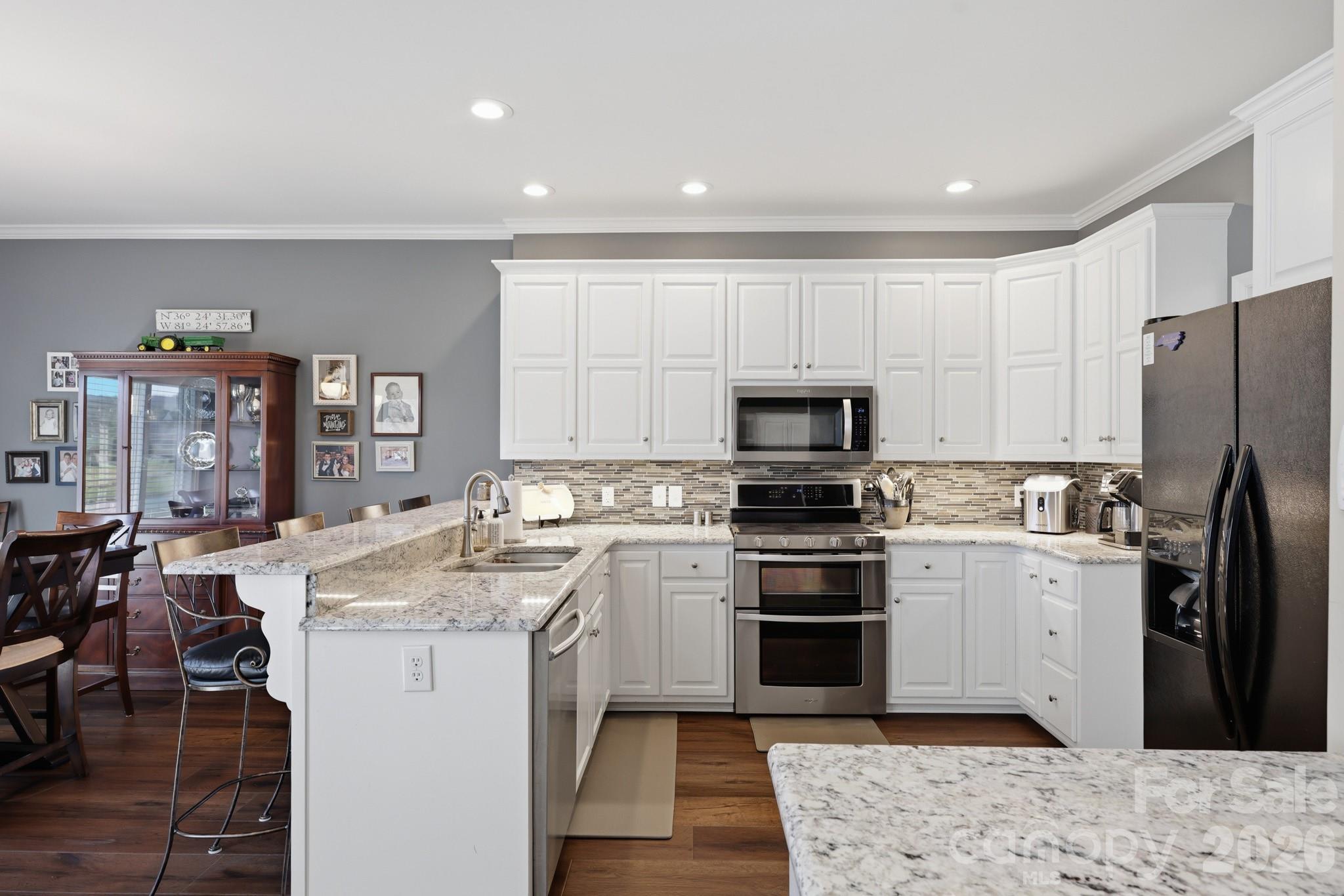 233 Lake View Place #D1 — Jefferson
