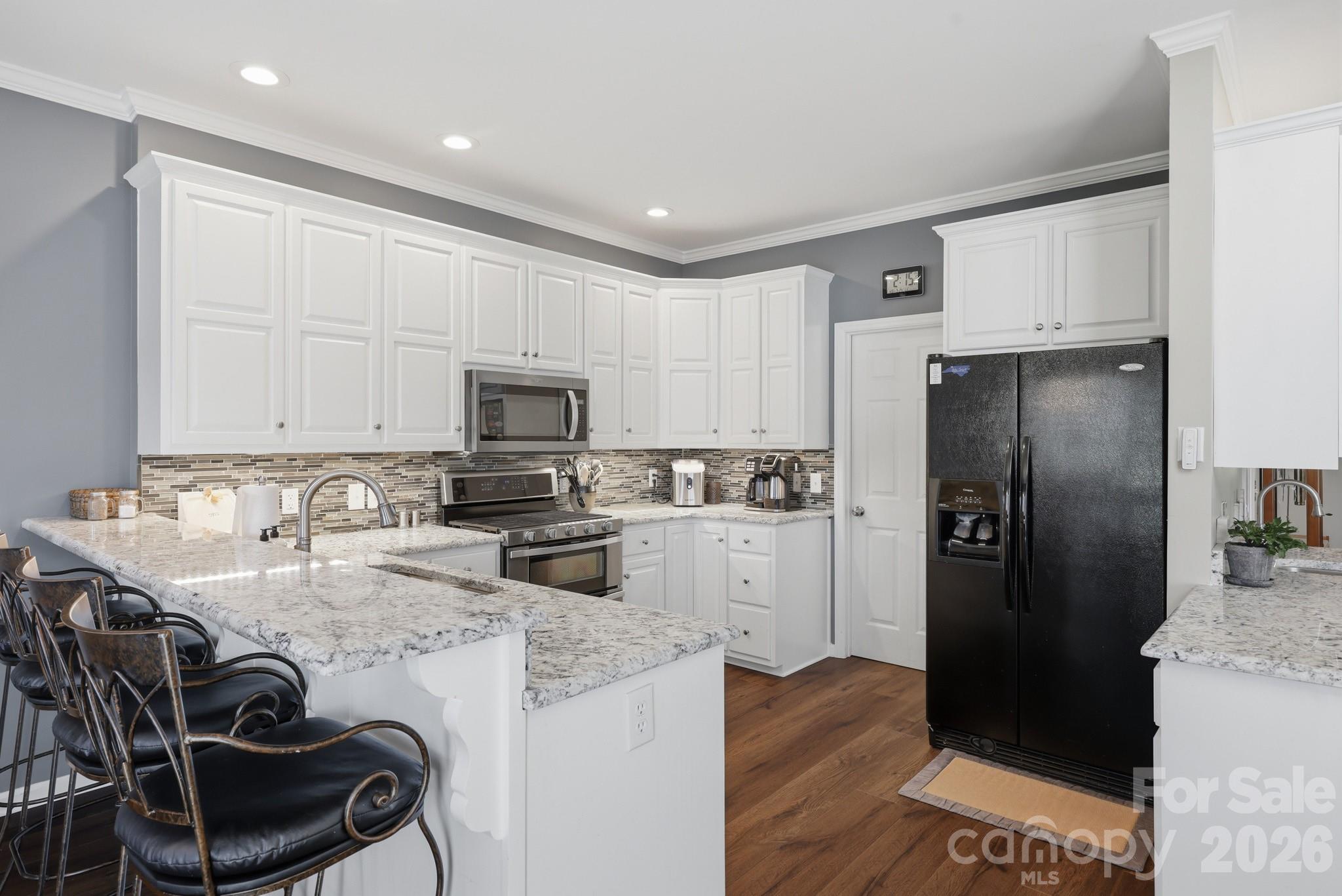 233 Lake View Place #D1 — Jefferson