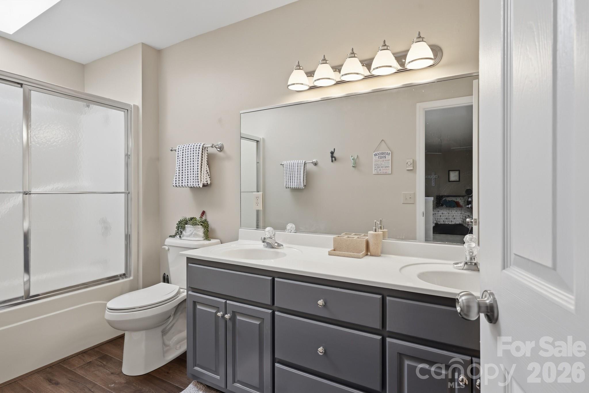 233 Lake View Place #D1 — Jefferson