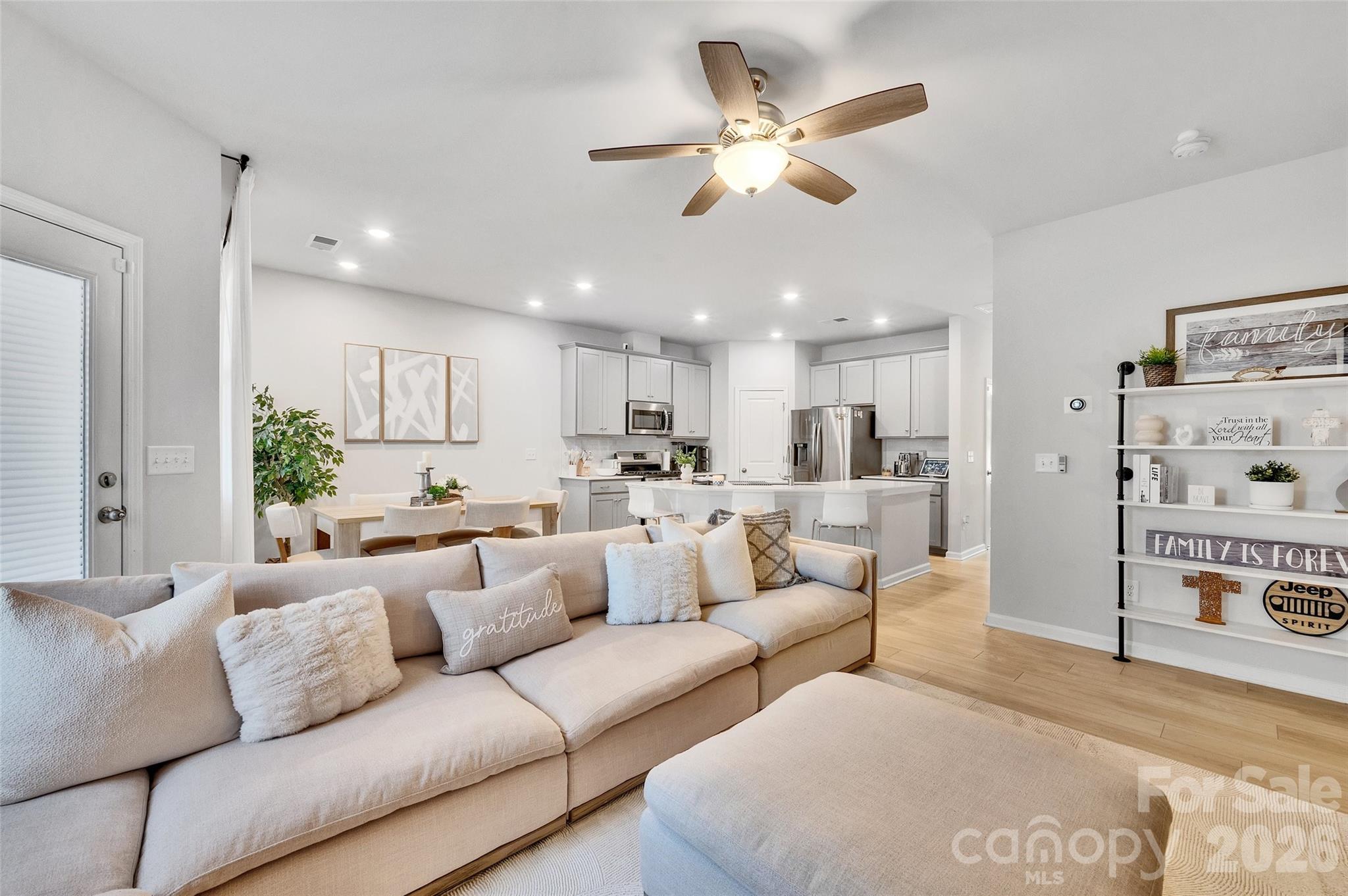 906 Park Bend Trail — Tega Cay