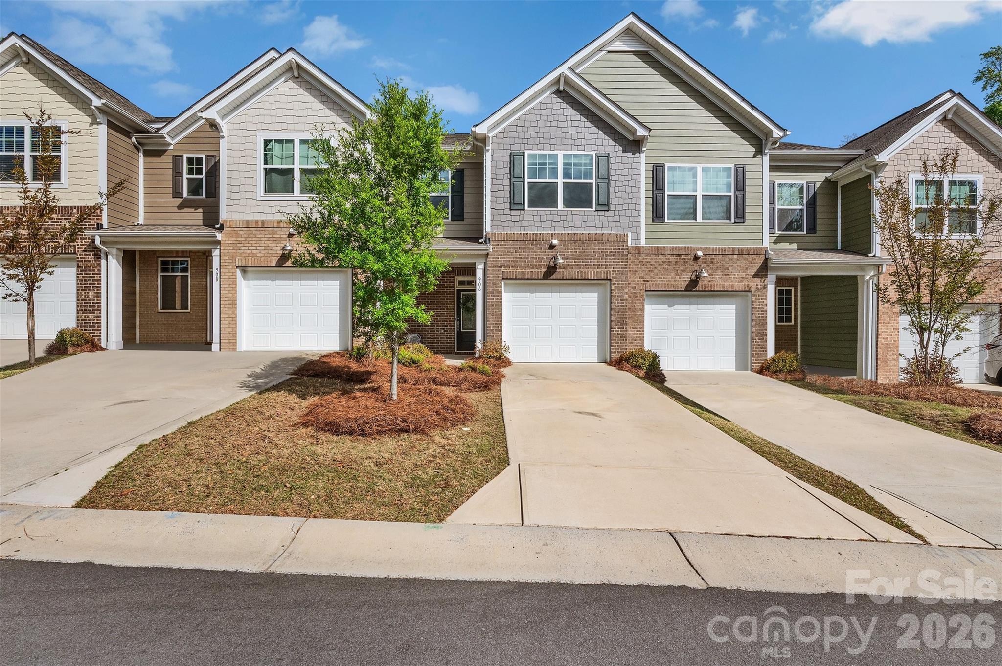 906 Park Bend Trail — Tega Cay