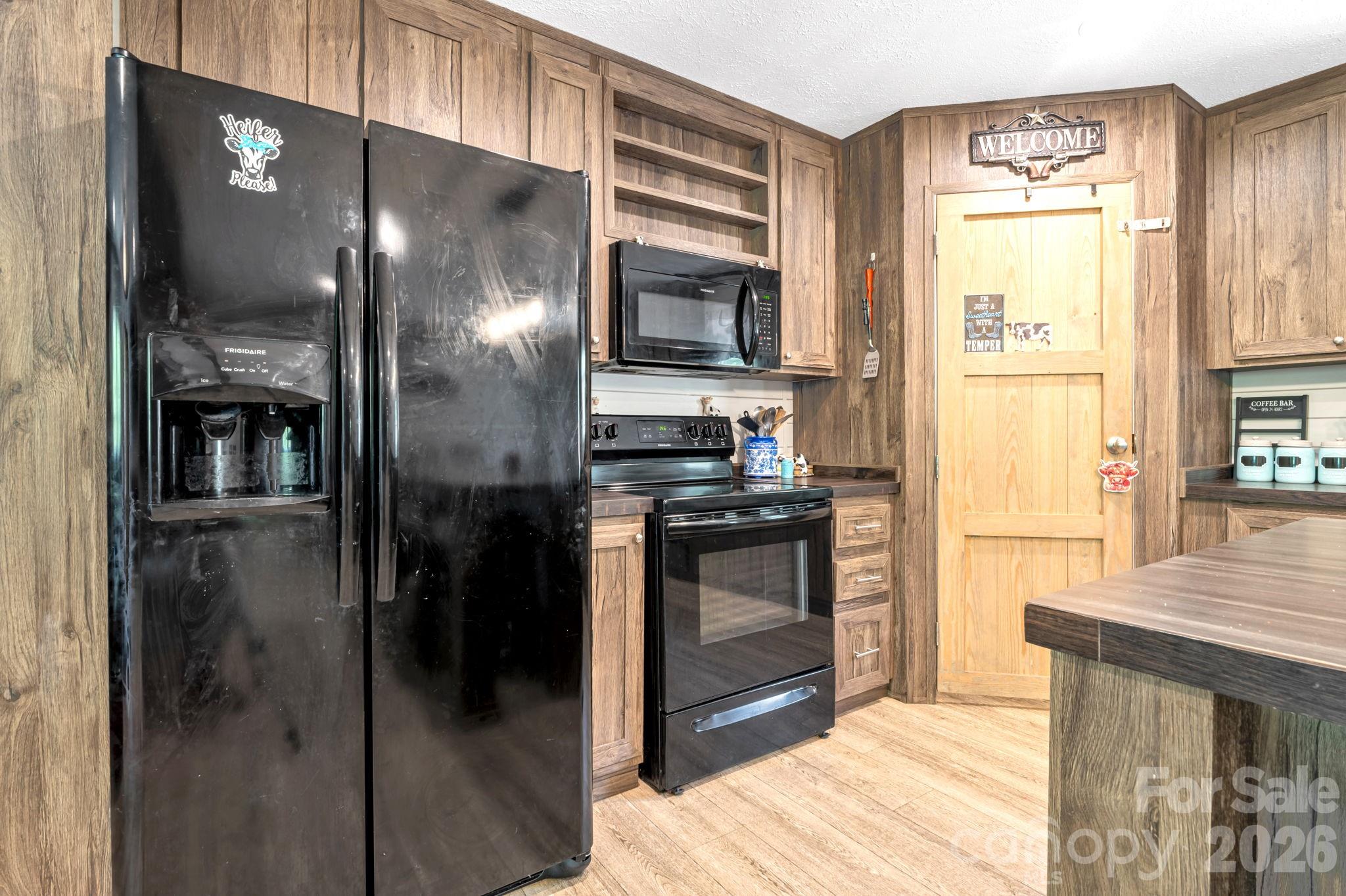 87 Horseback Lane — Marshall