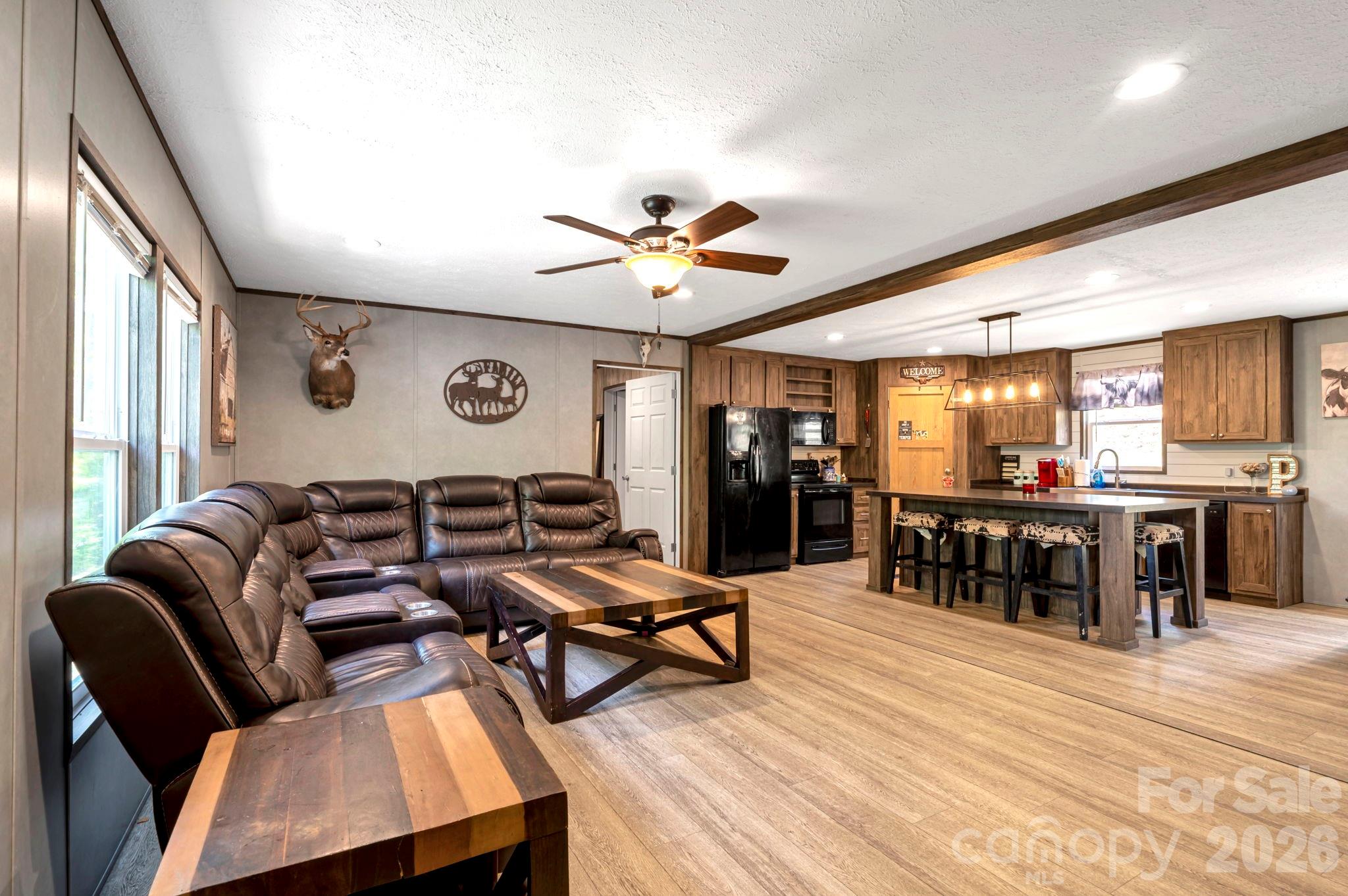87 Horseback Lane — Marshall