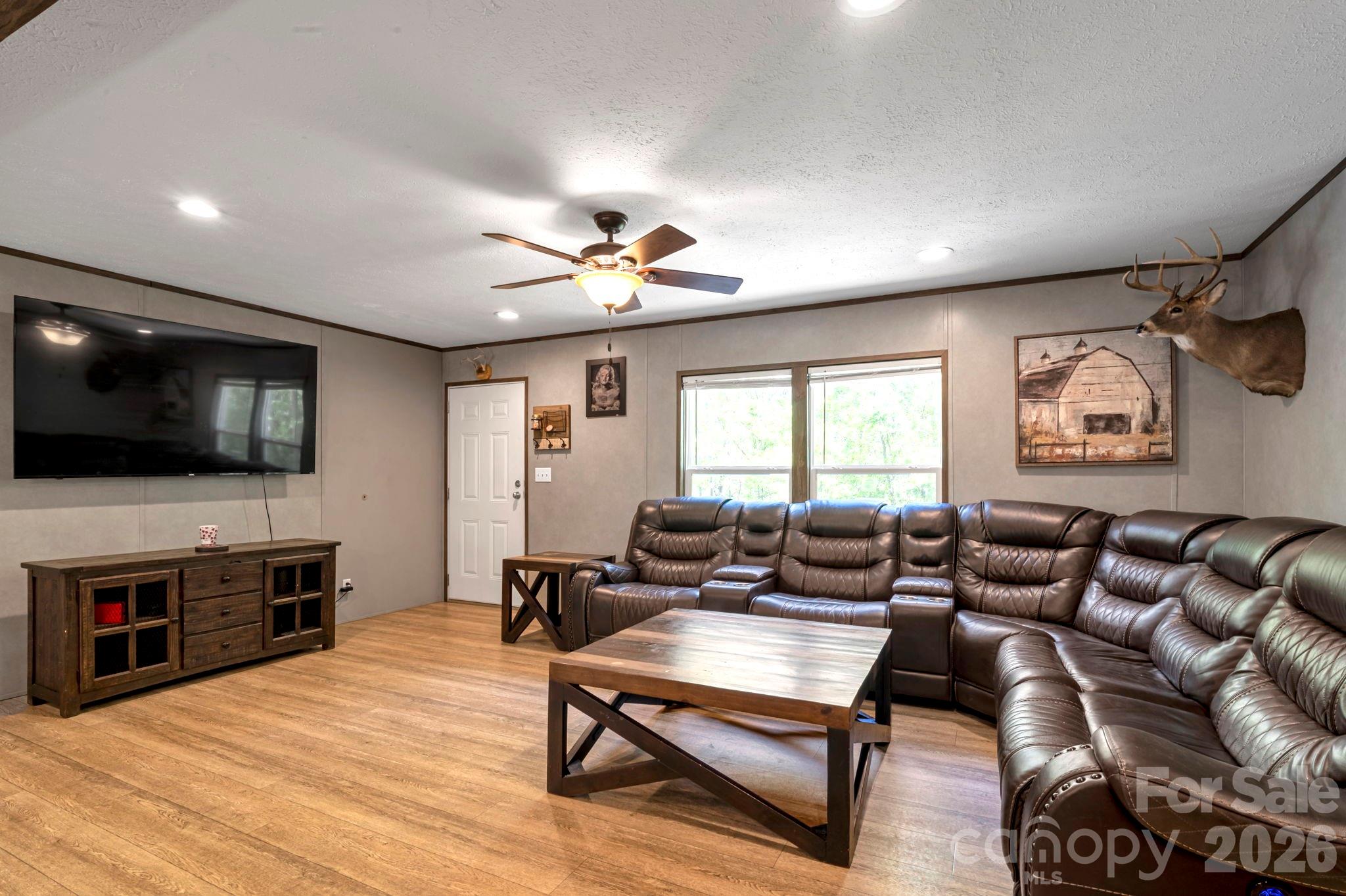 87 Horseback Lane — Marshall