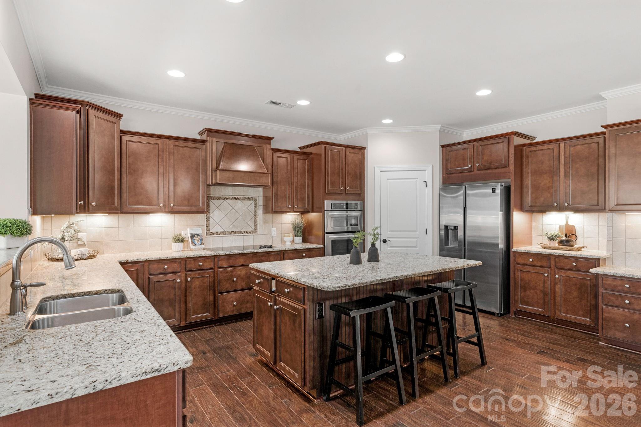 2709 Creek Manor Drive — Waxhaw