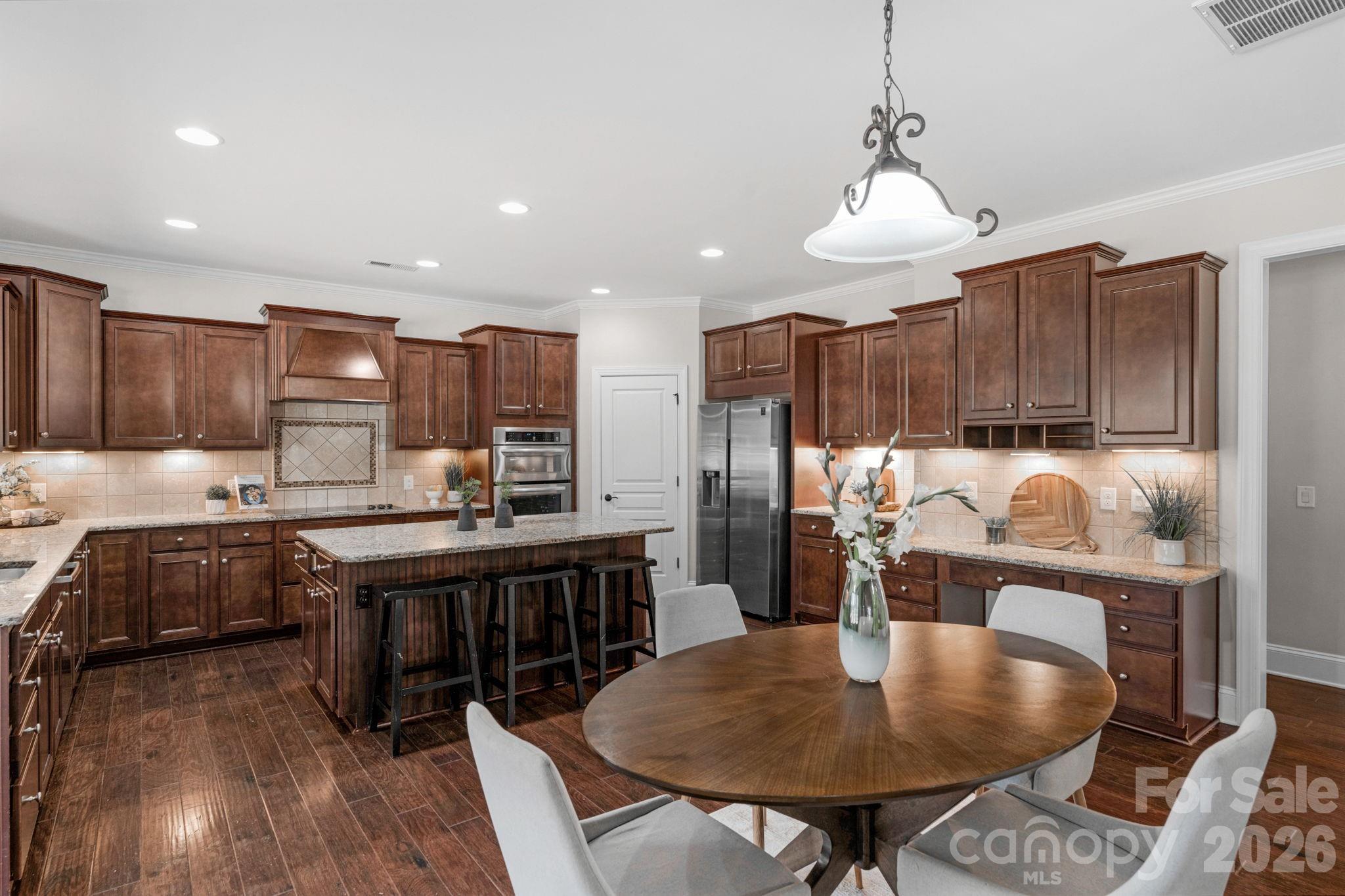 2709 Creek Manor Drive — Waxhaw