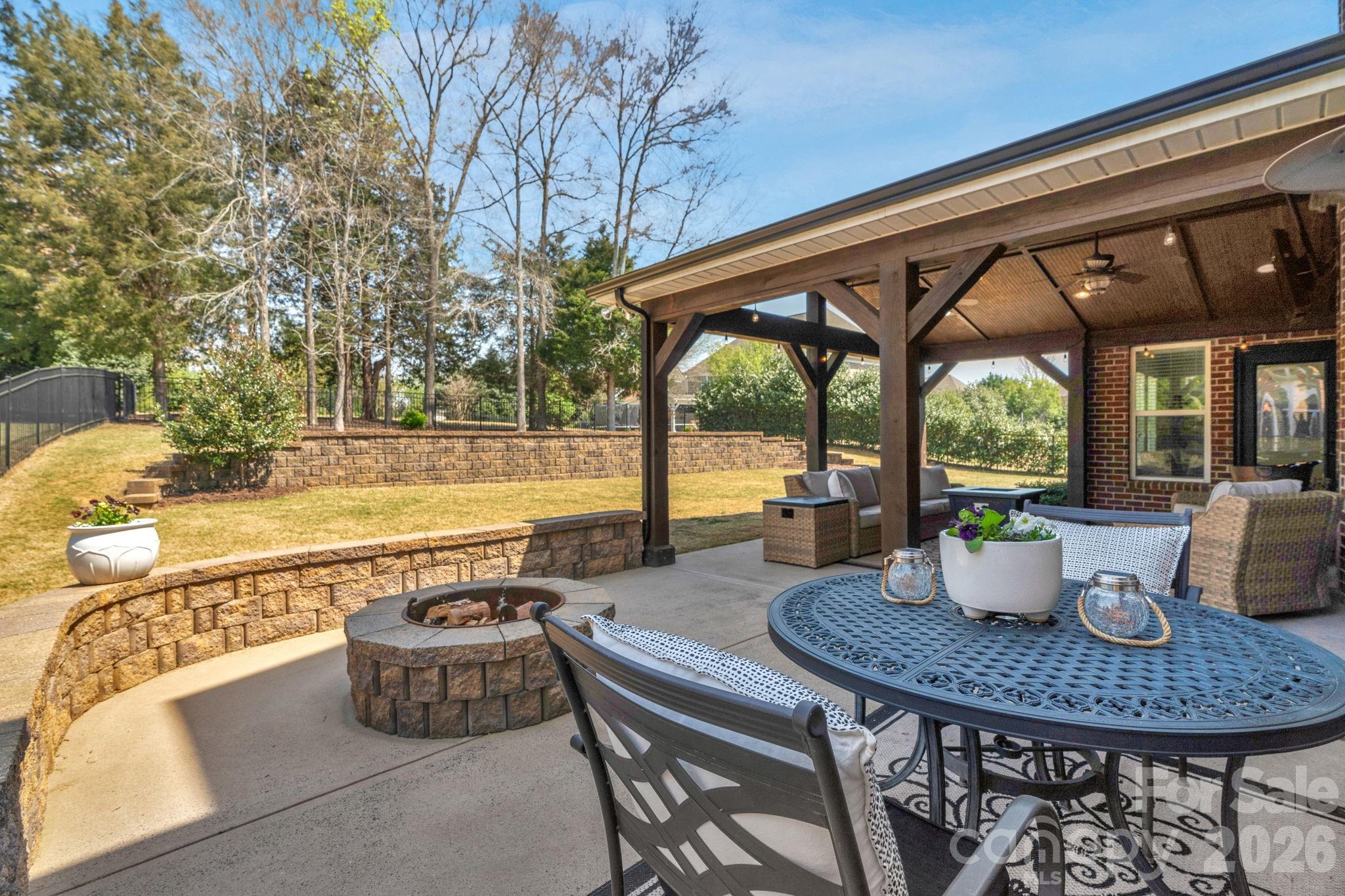 2709 Creek Manor Drive — Waxhaw