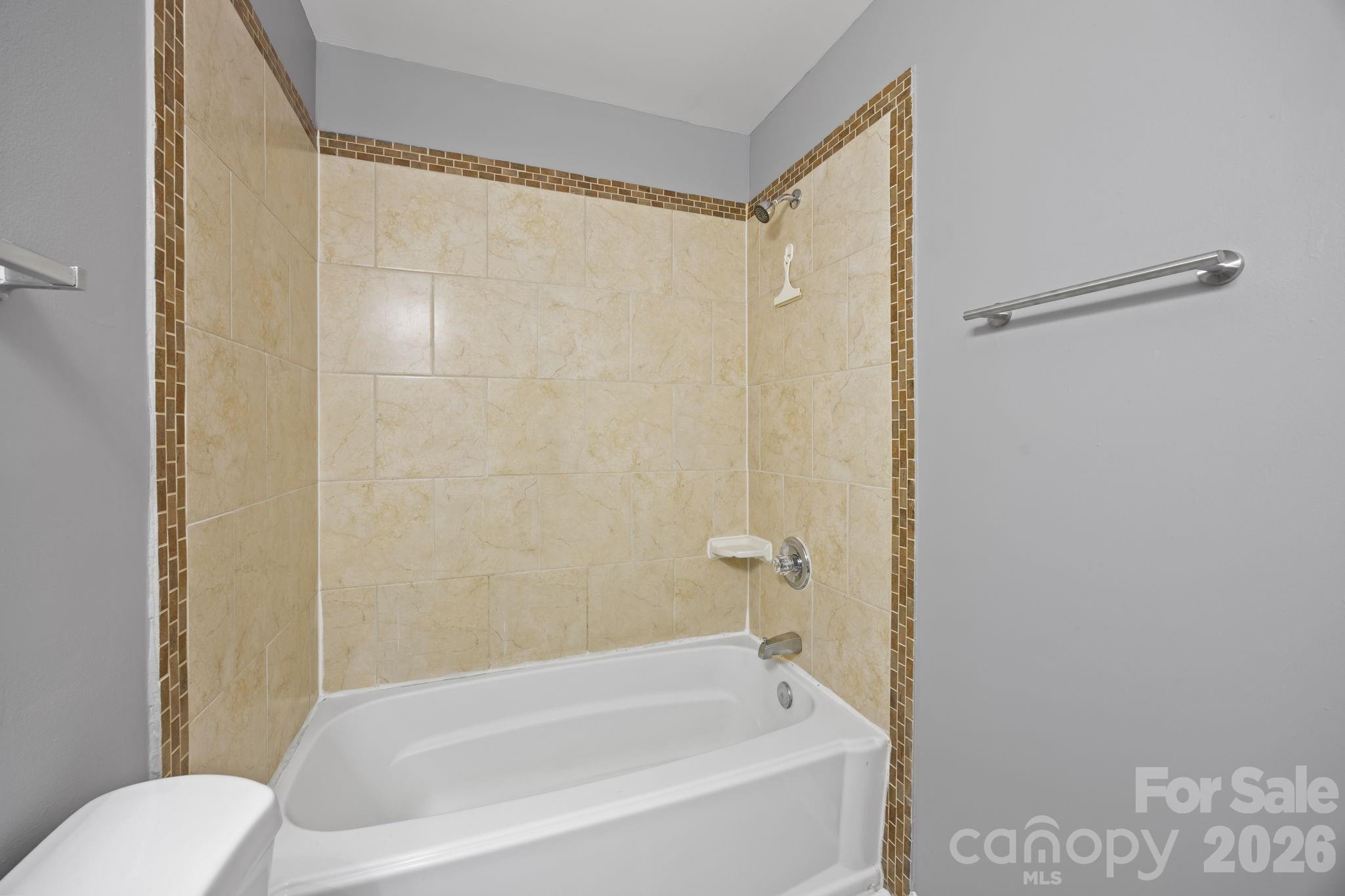 9300 Edgevale Drive — Charlotte