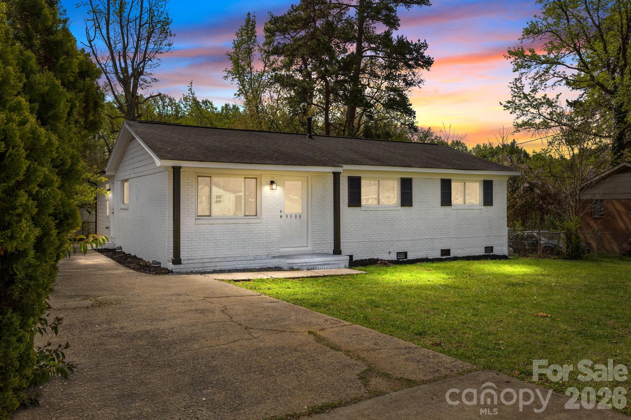 9300 Edgevale Drive — Charlotte