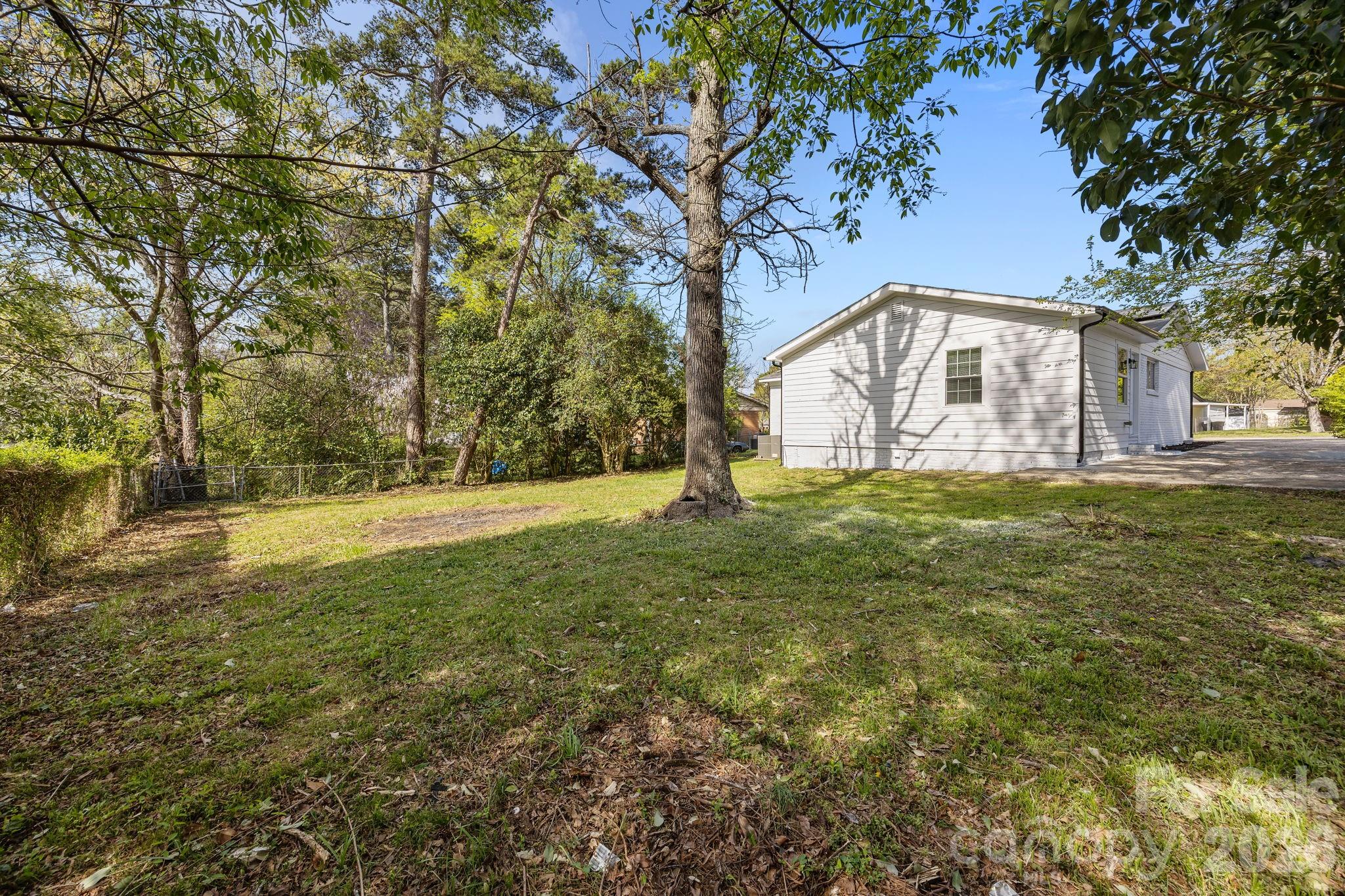 9300 Edgevale Drive — Charlotte