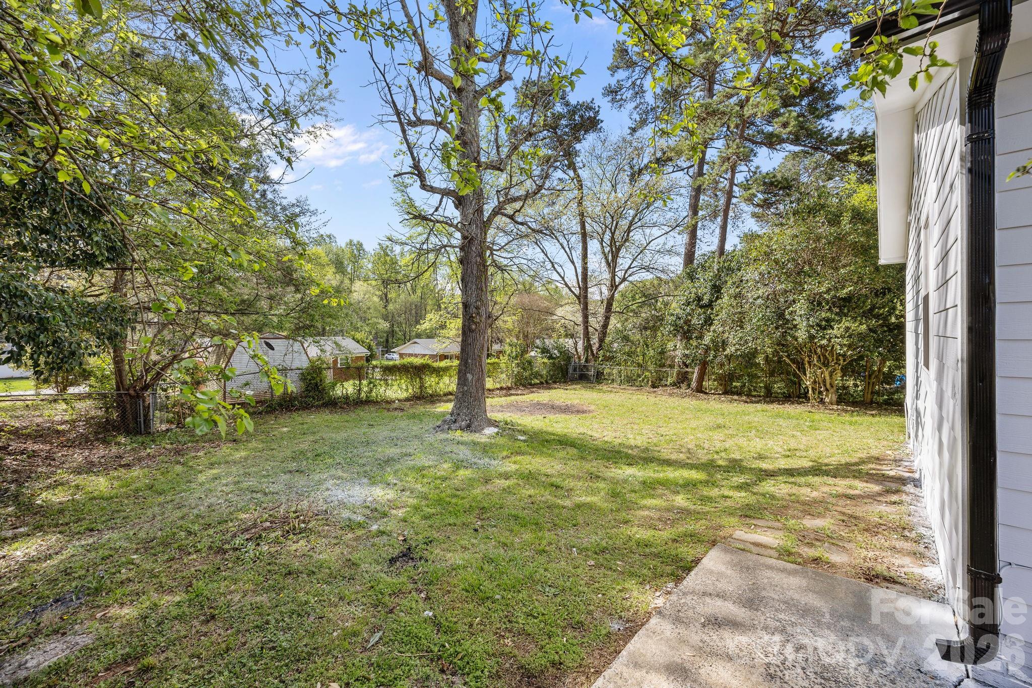 9300 Edgevale Drive — Charlotte