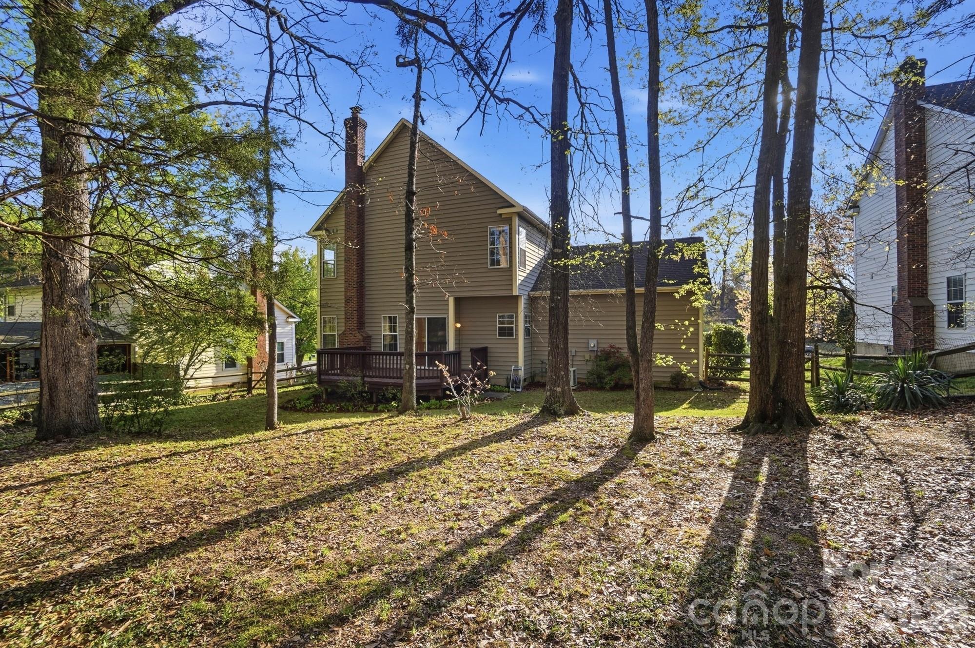 8721 Woodcock Lane — Charlotte