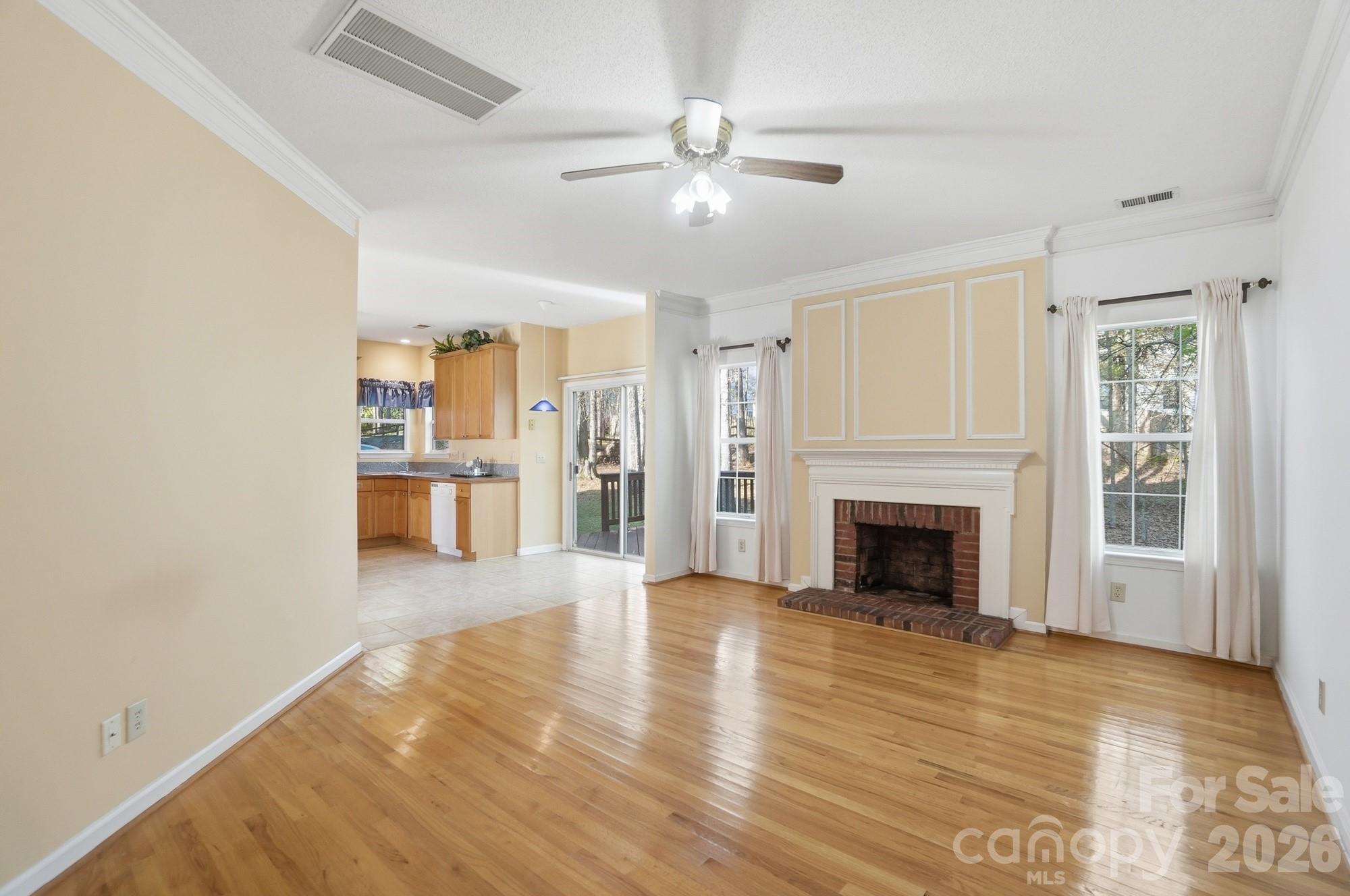 8721 Woodcock Lane — Charlotte