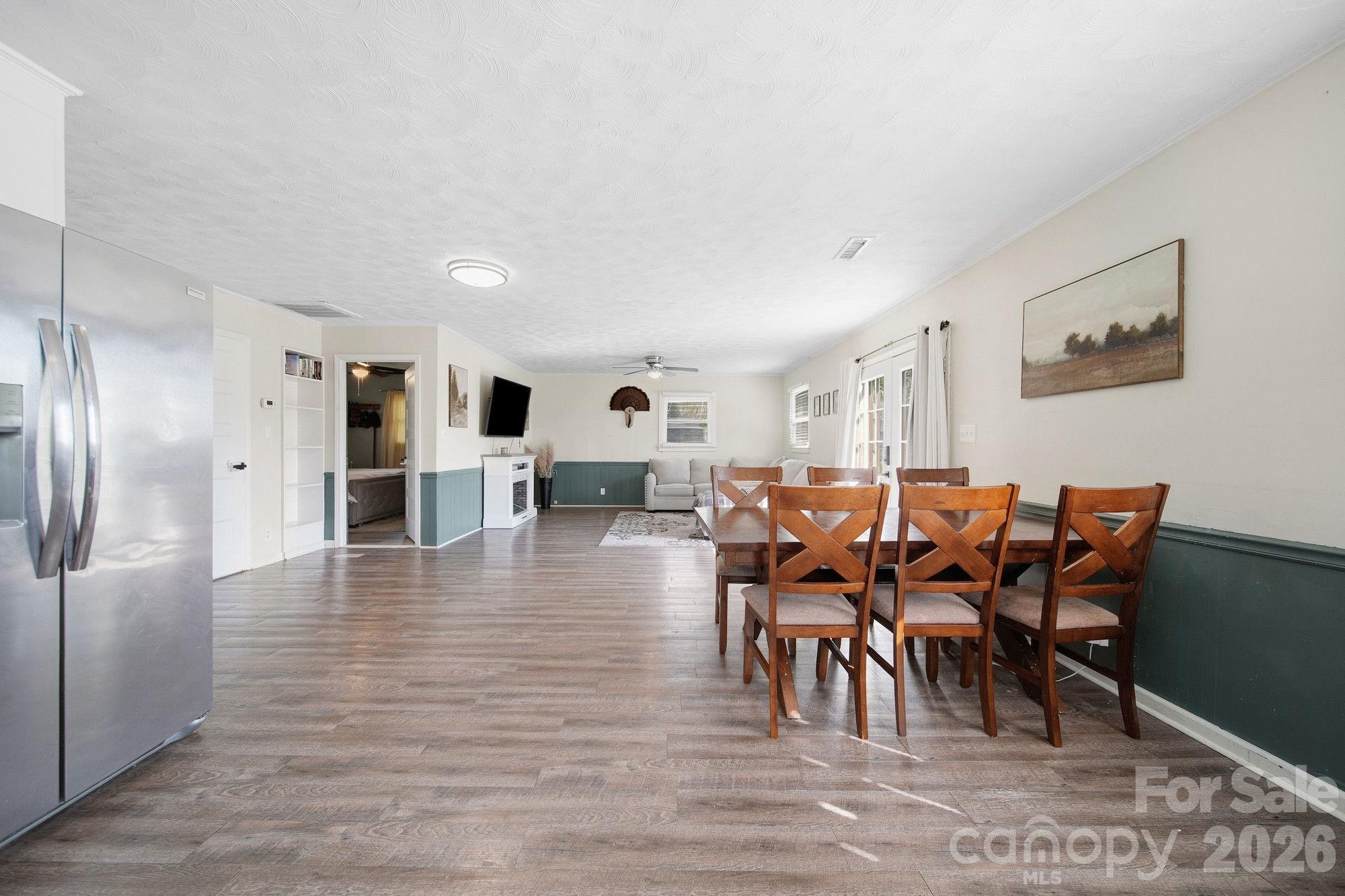 197 Vineyard Road — Norwood