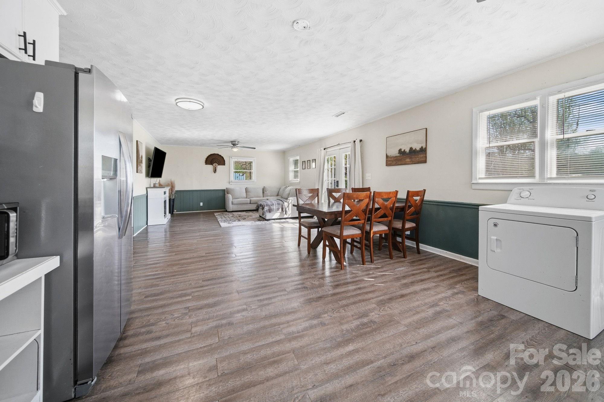 197 Vineyard Road — Norwood