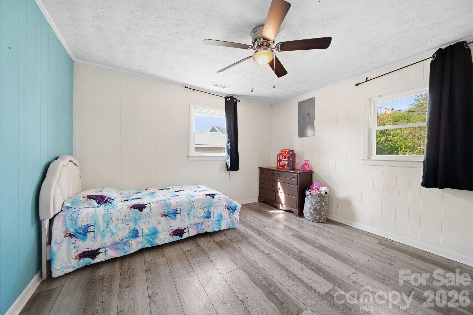 197 Vineyard Road — Norwood