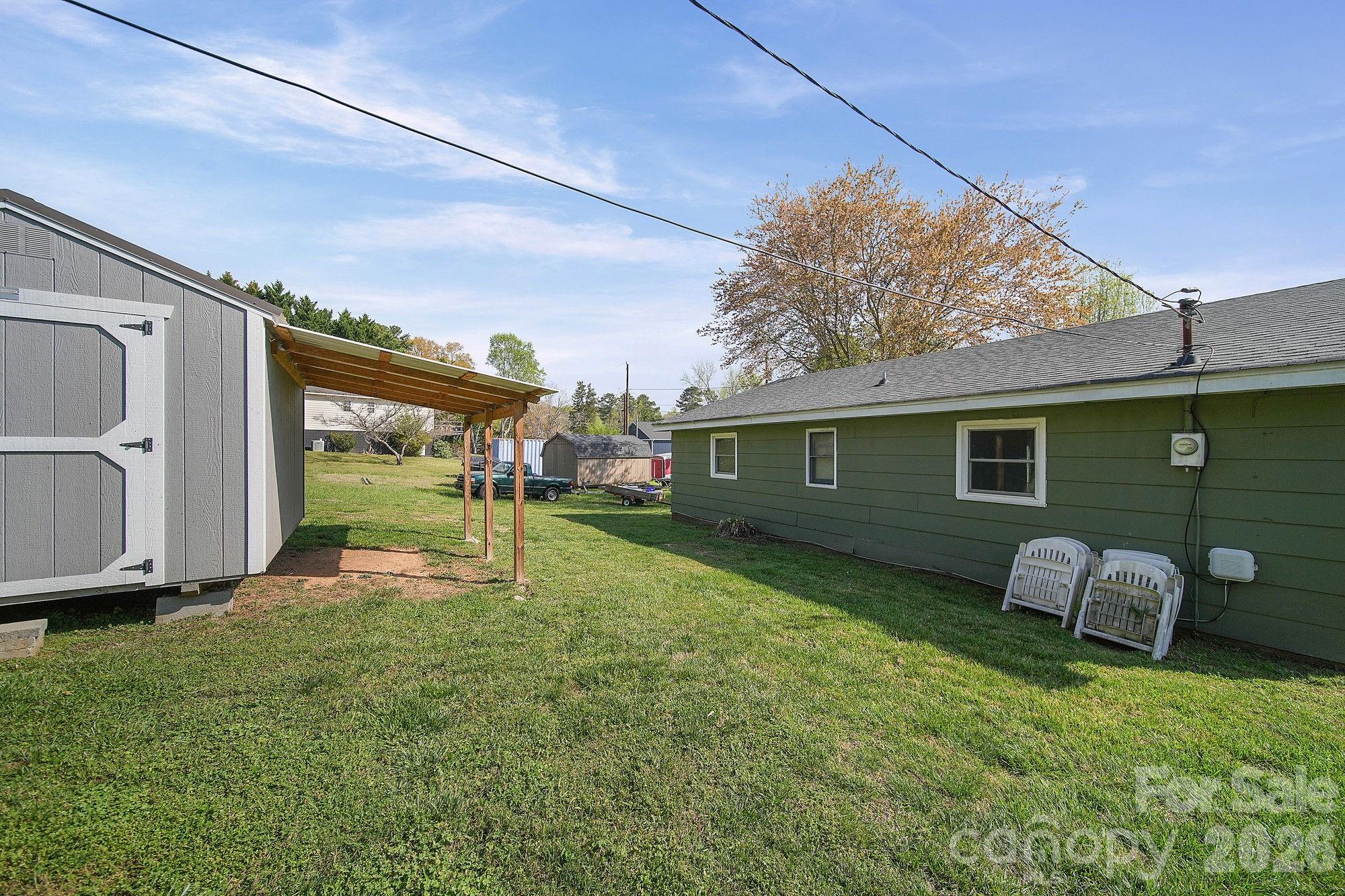 197 Vineyard Road — Norwood