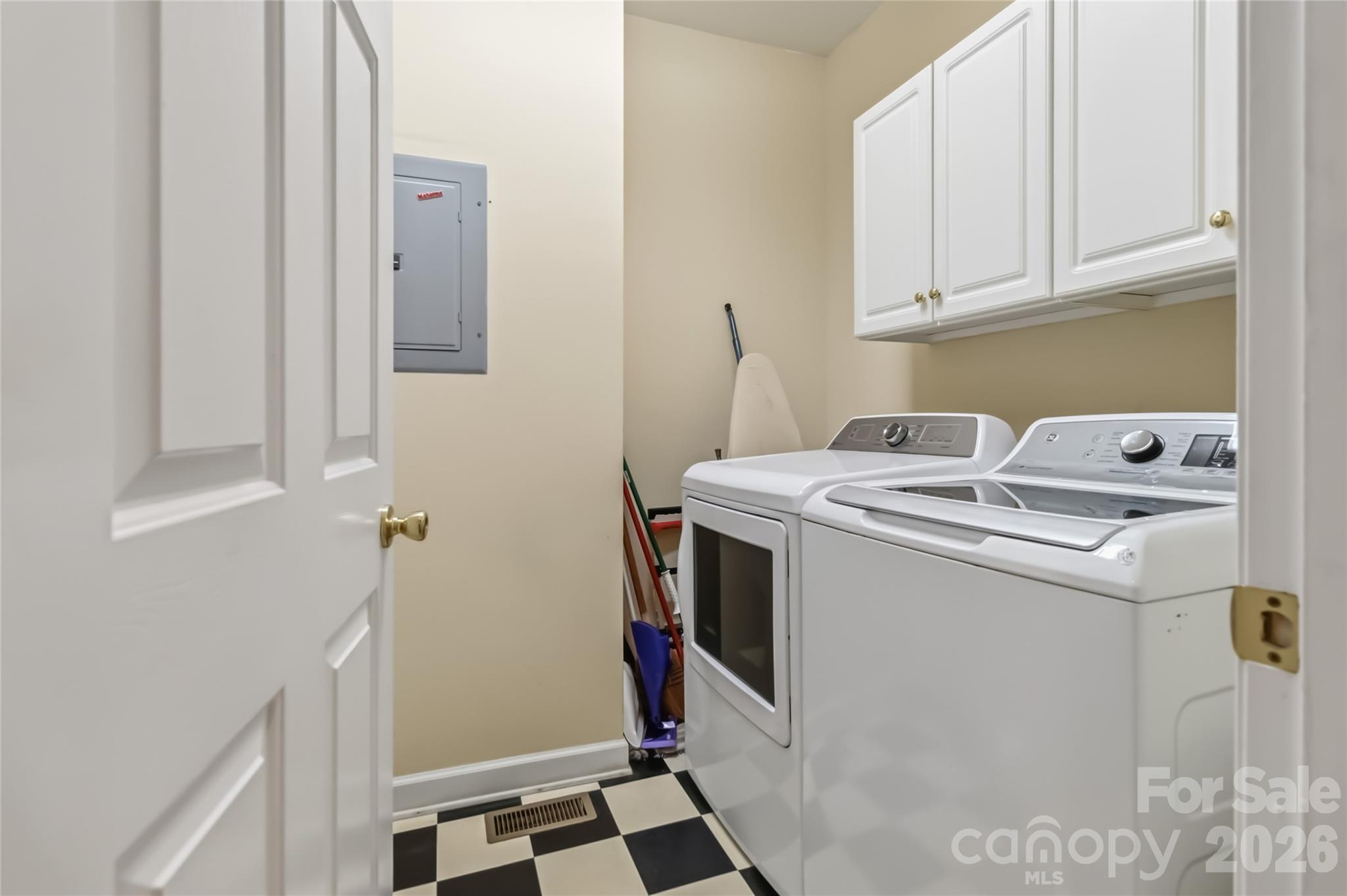 6208 Highview Road — Matthews