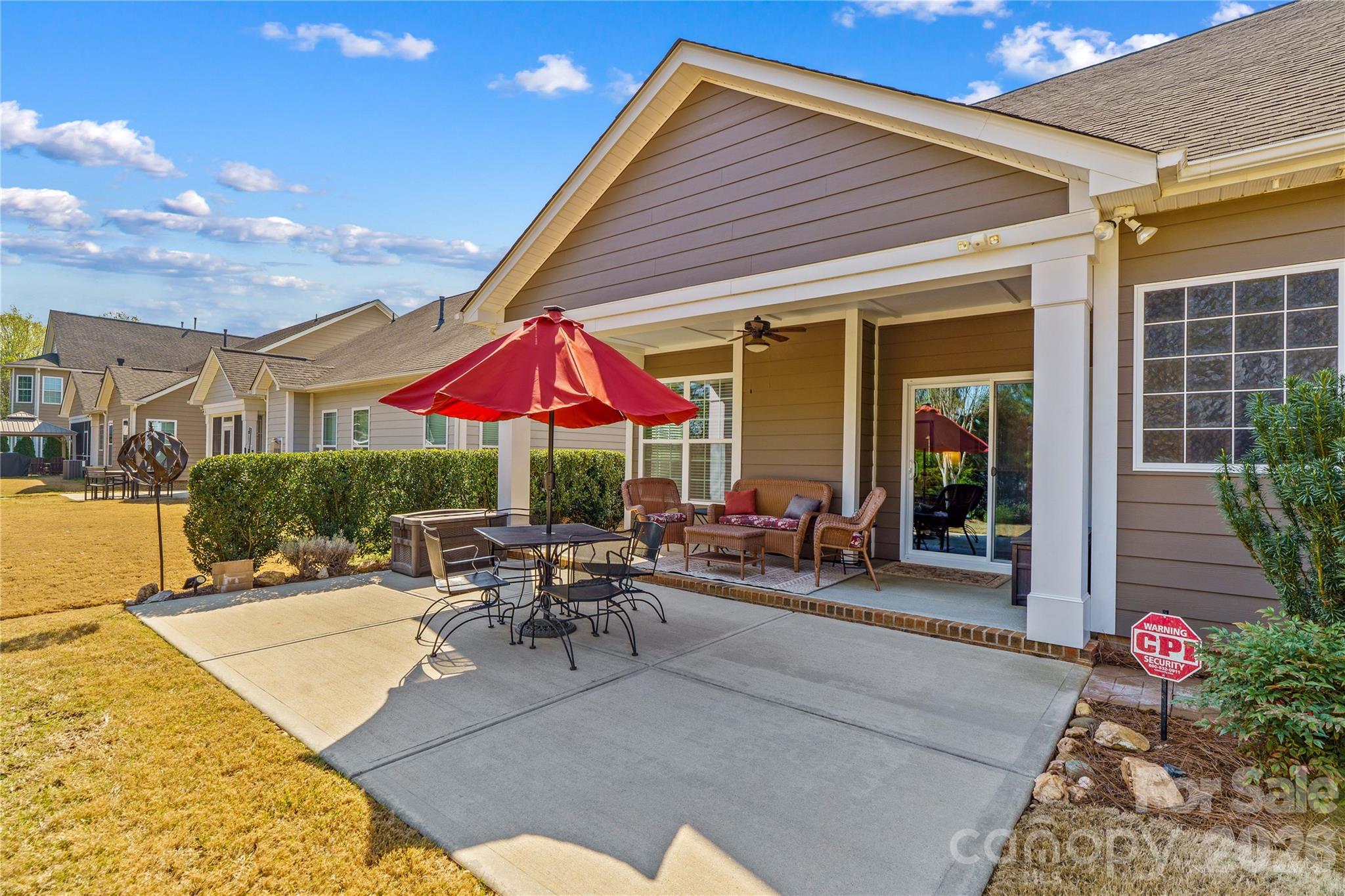 13111 Union Square Drive — Huntersville
