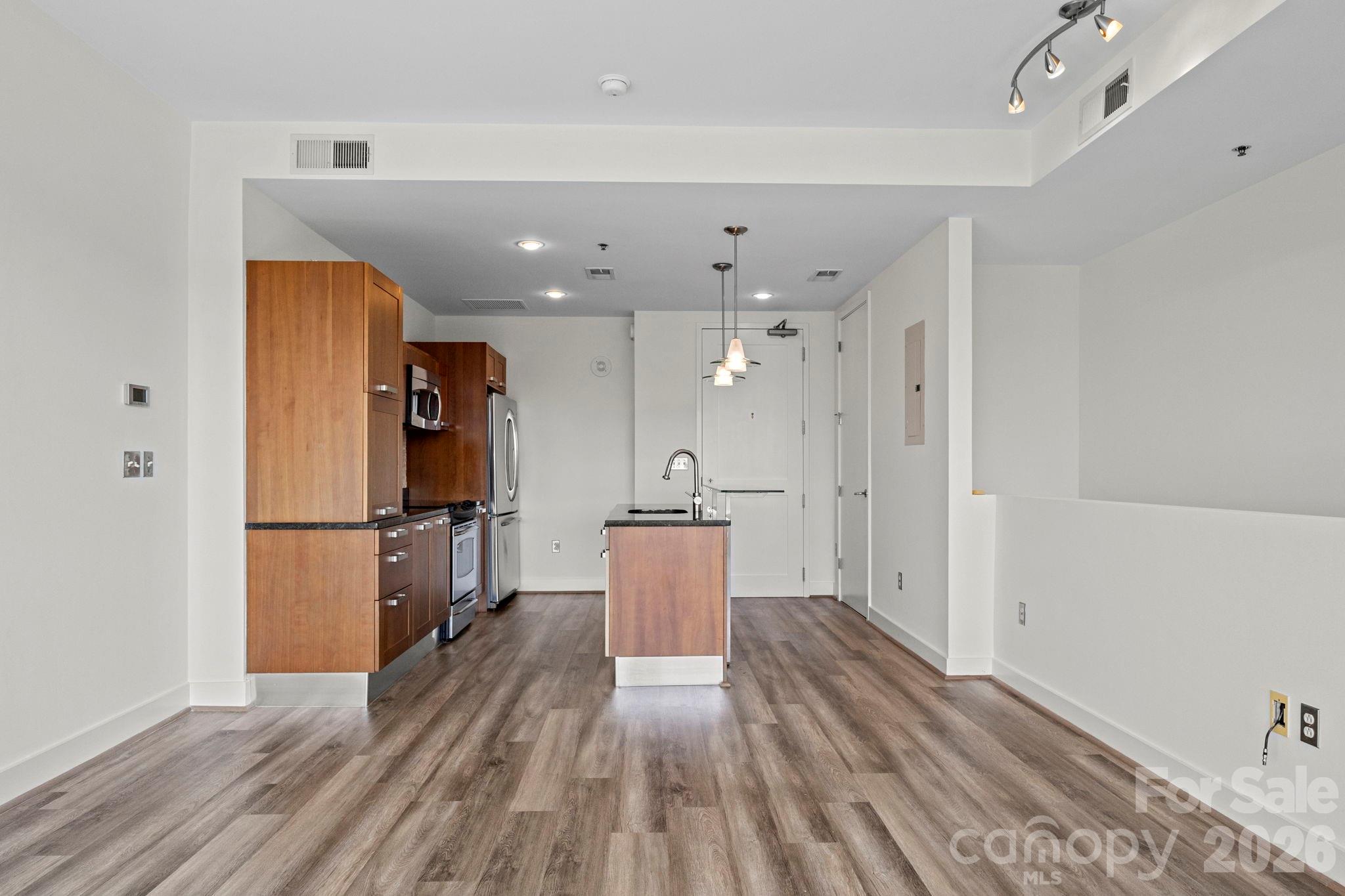 1133 Metropolitan Avenue #619 — Charlotte