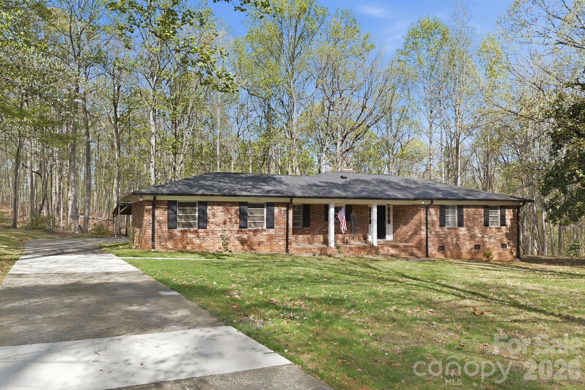 11715 Timber Ridge Road — Charlotte