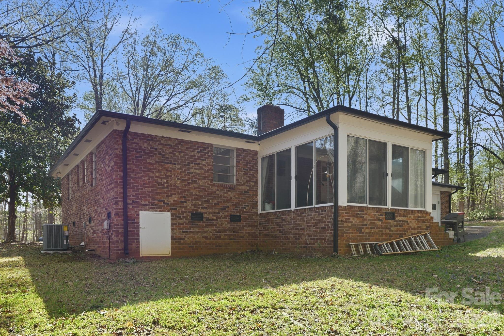 11715 Timber Ridge Road — Charlotte