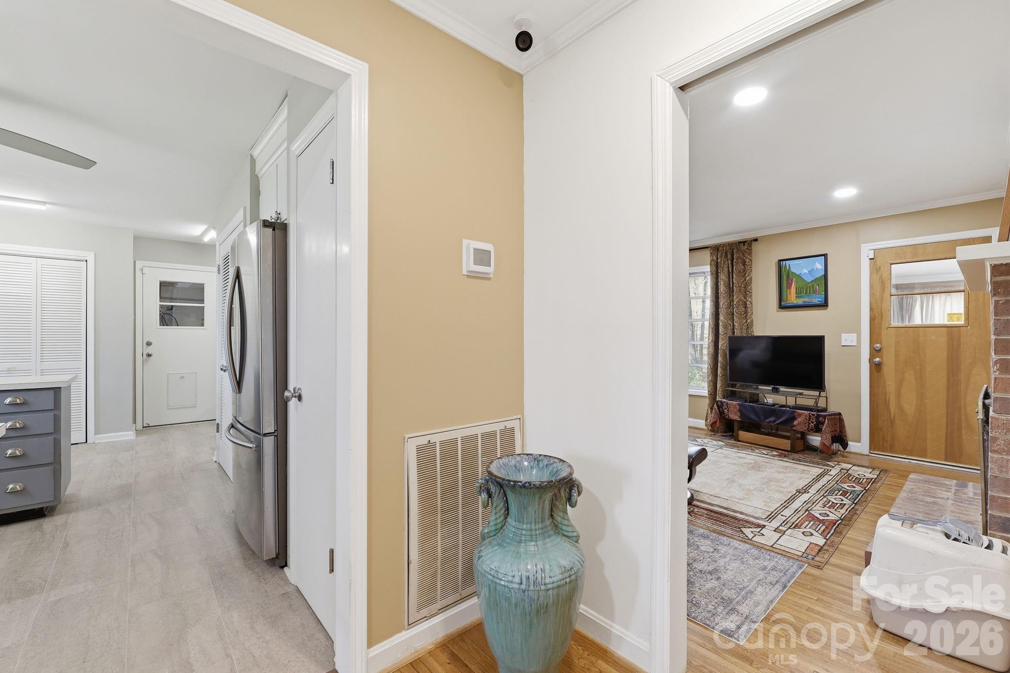 11715 Timber Ridge Road — Charlotte
