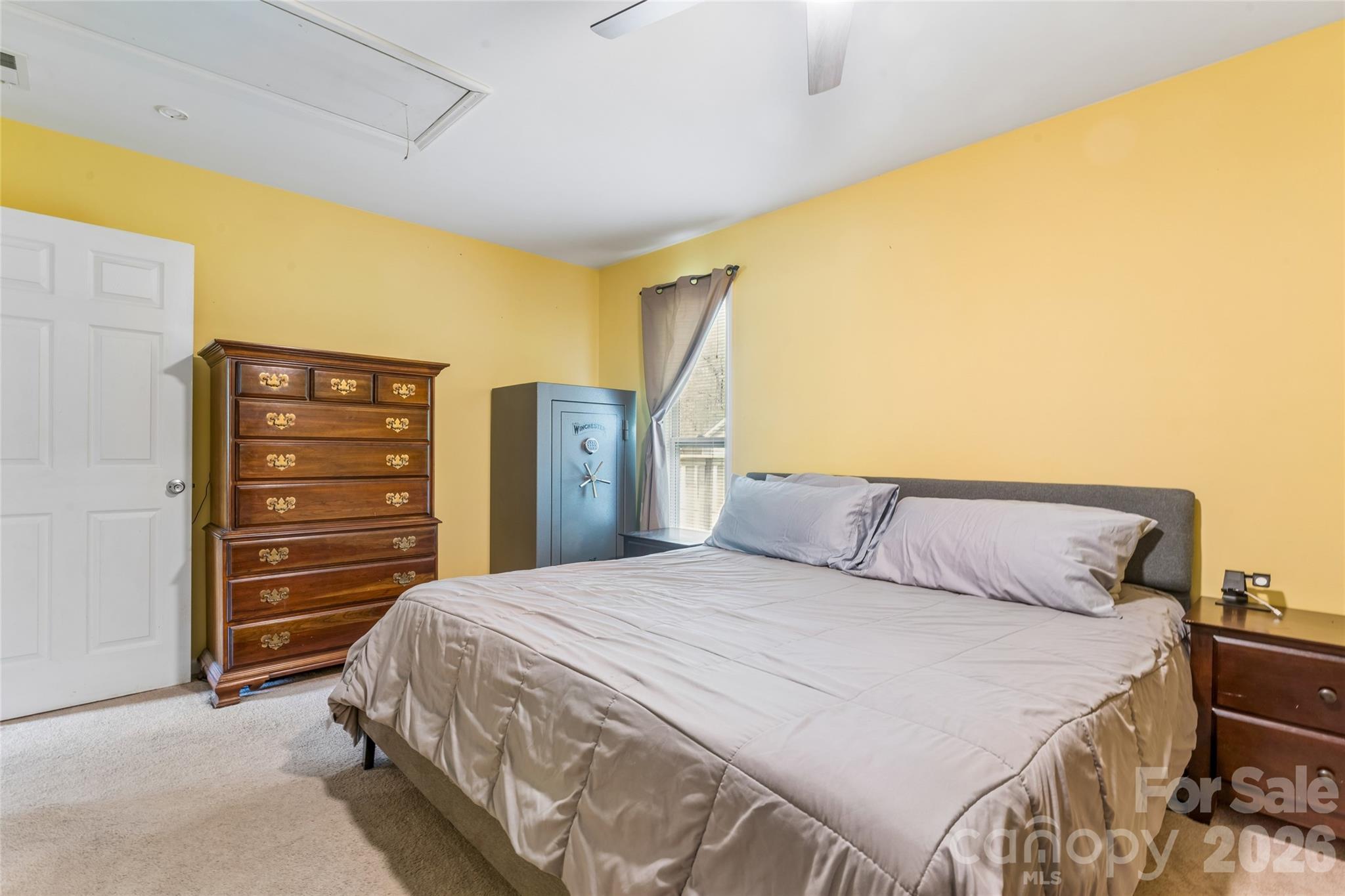 6127 Dovetail Court — Charlotte