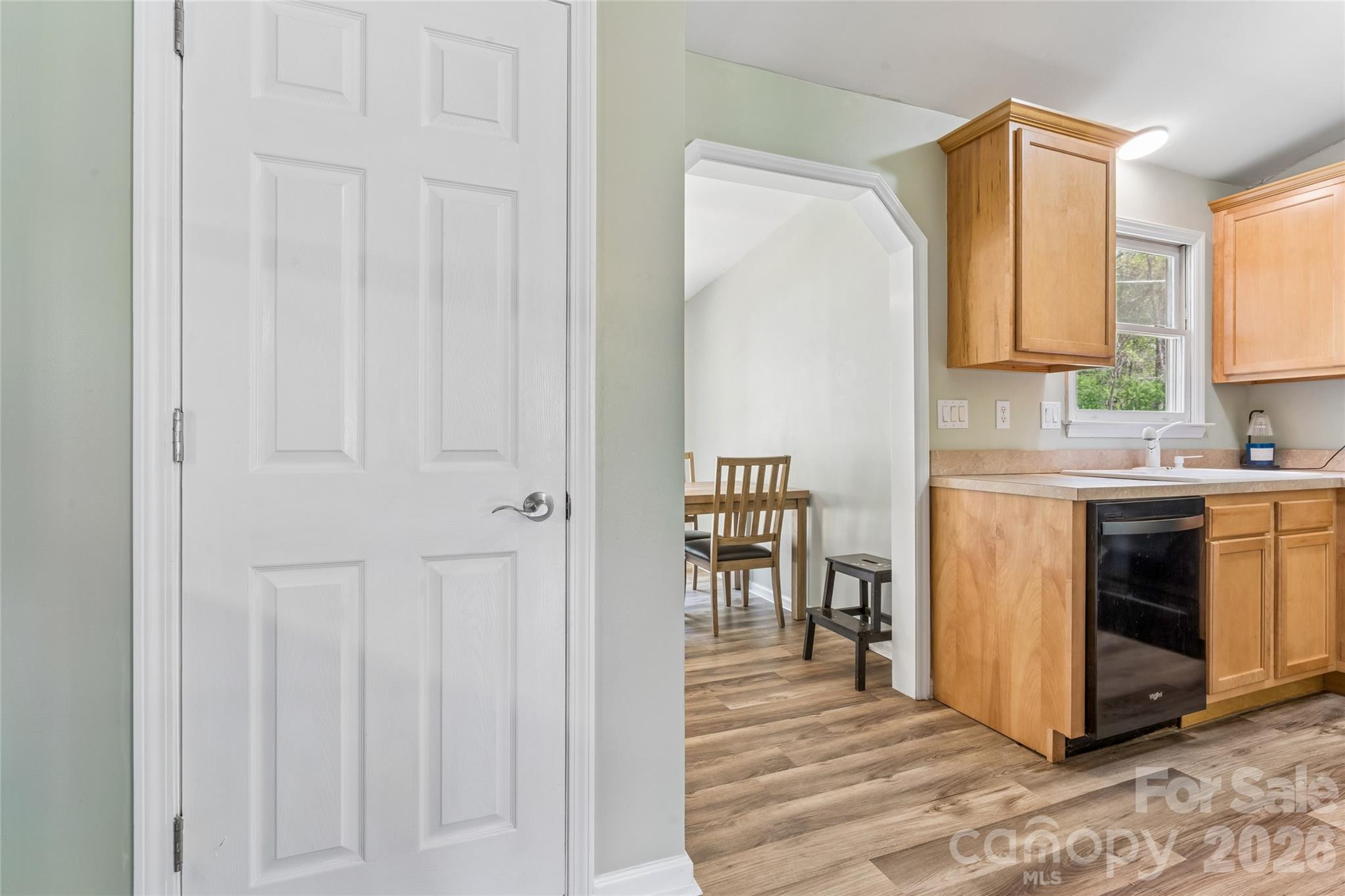 6127 Dovetail Court — Charlotte