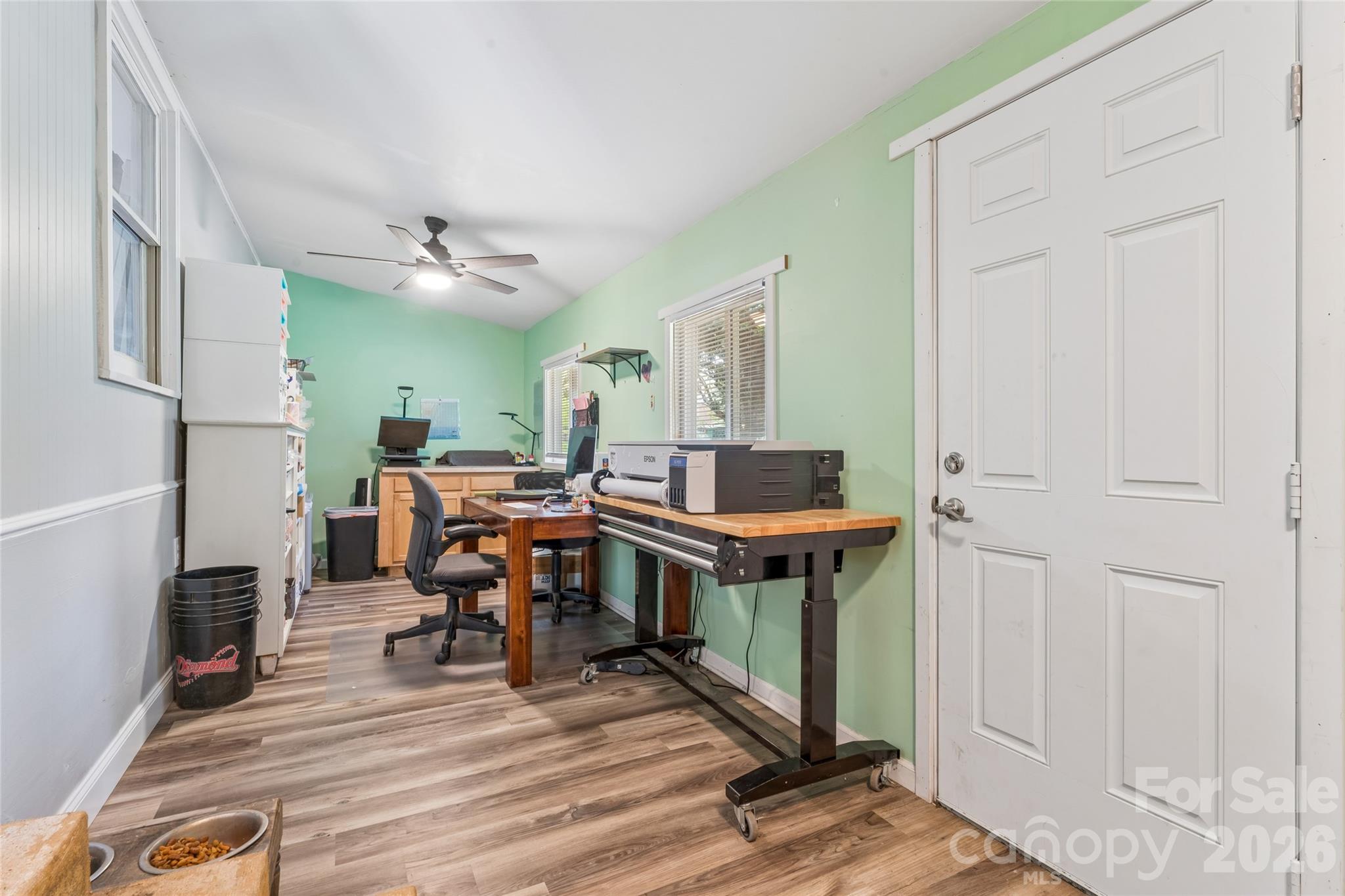 6127 Dovetail Court — Charlotte