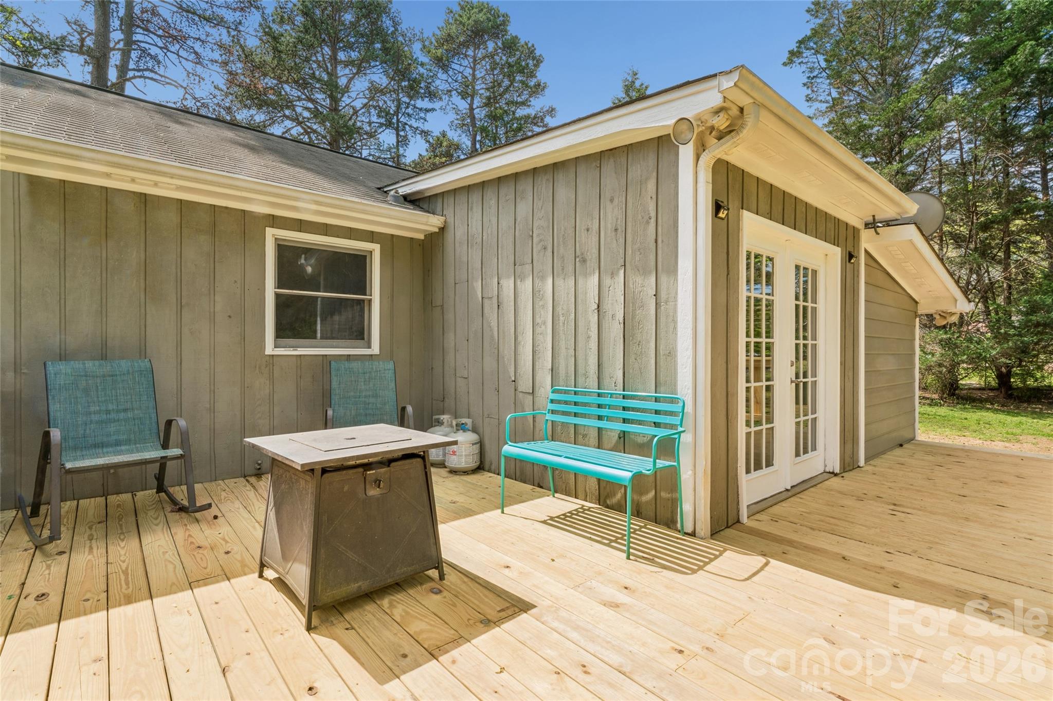 6127 Dovetail Court — Charlotte