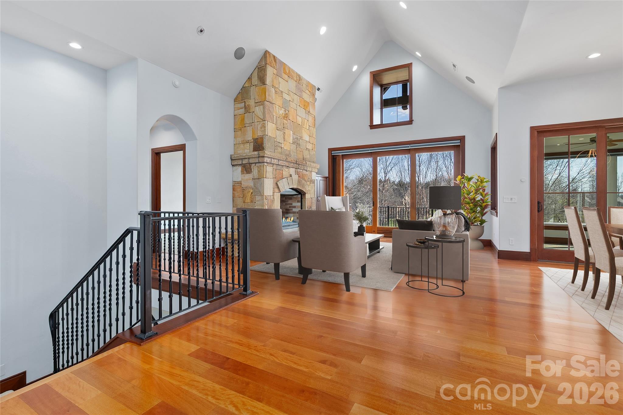34 Foxbridge Way — Arden