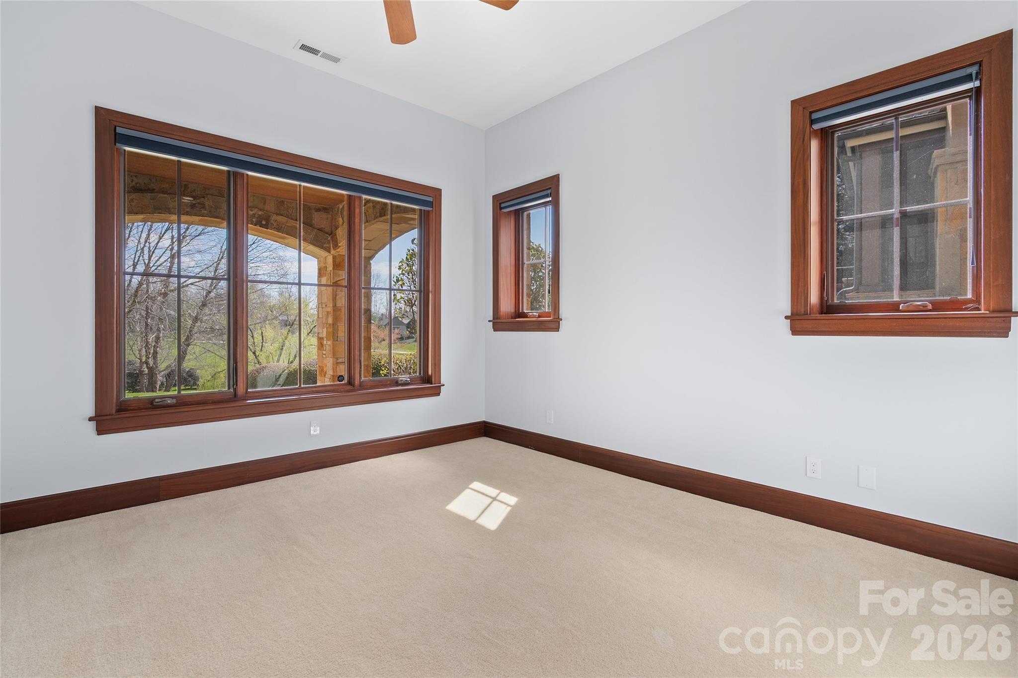 34 Foxbridge Way — Arden