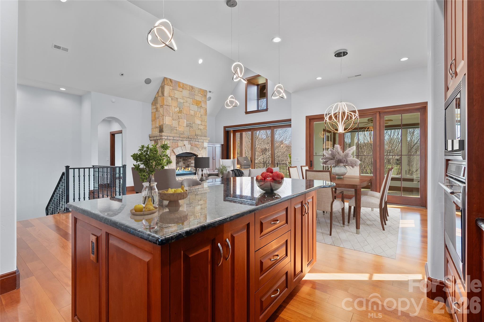 34 Foxbridge Way — Arden