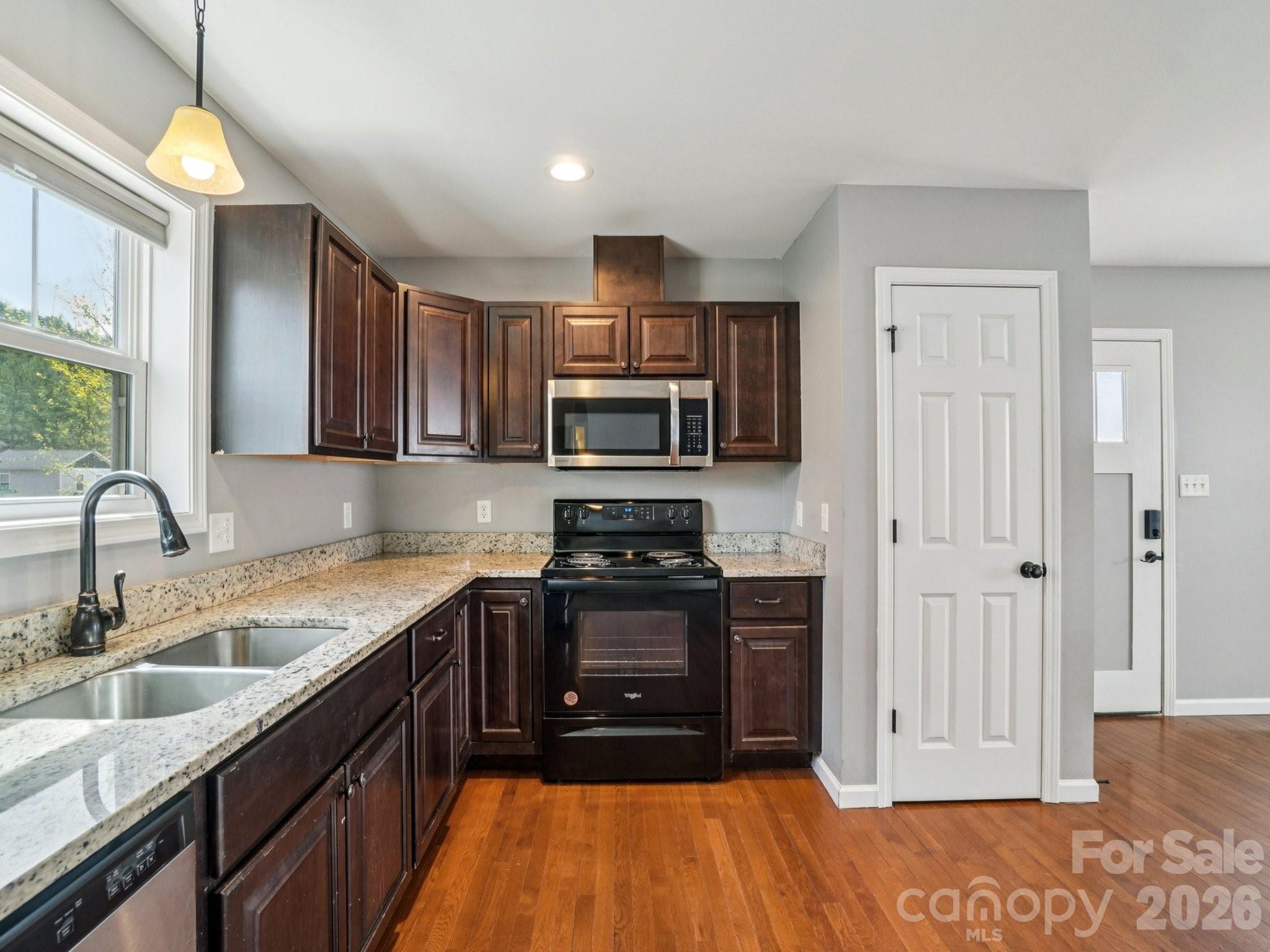 17 Yarrow Meadow Road — Weaverville