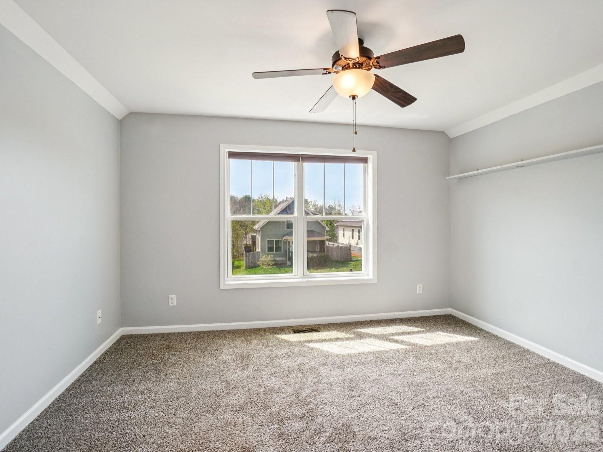 17 Yarrow Meadow Road — Weaverville