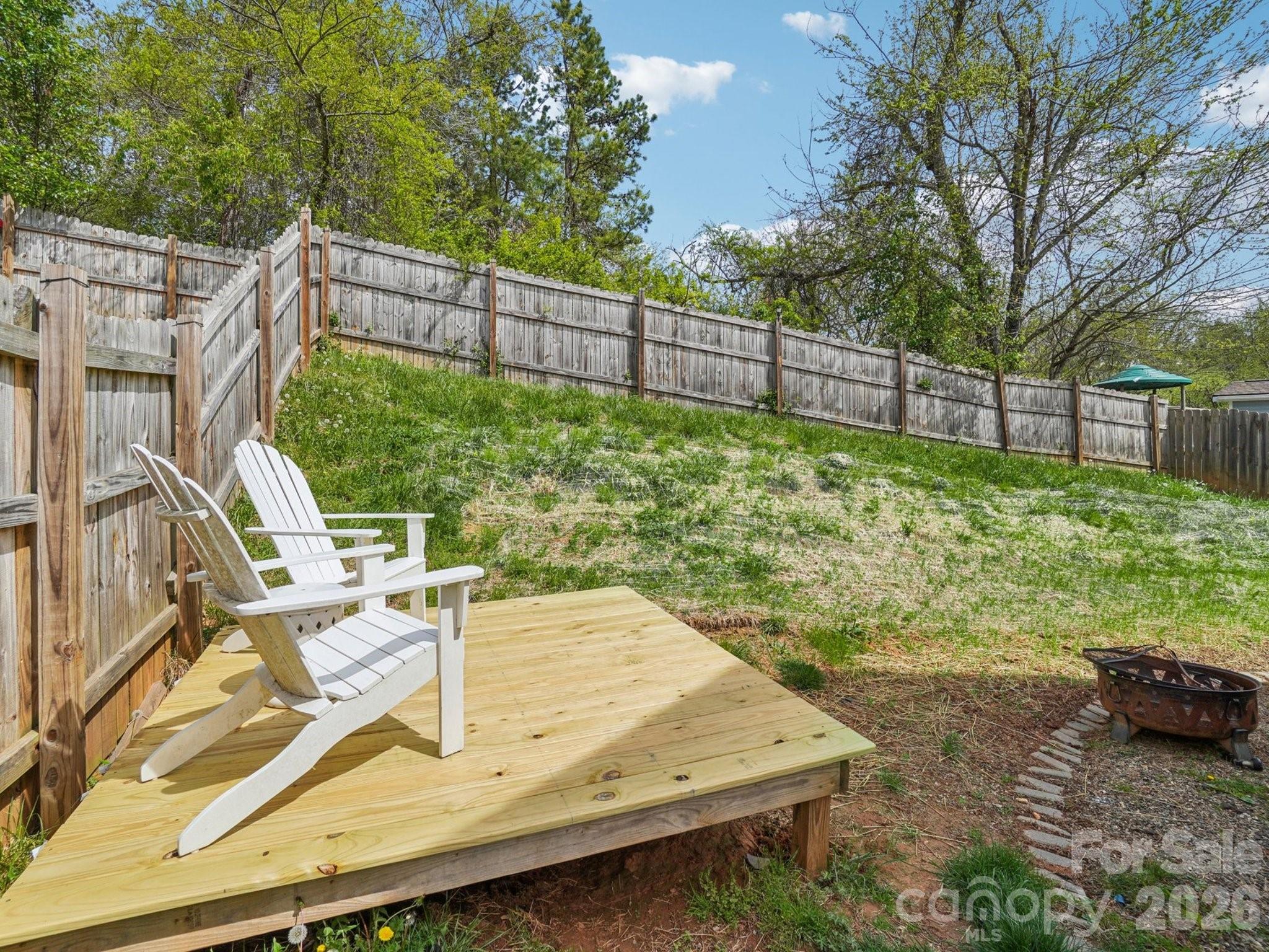 17 Yarrow Meadow Road — Weaverville