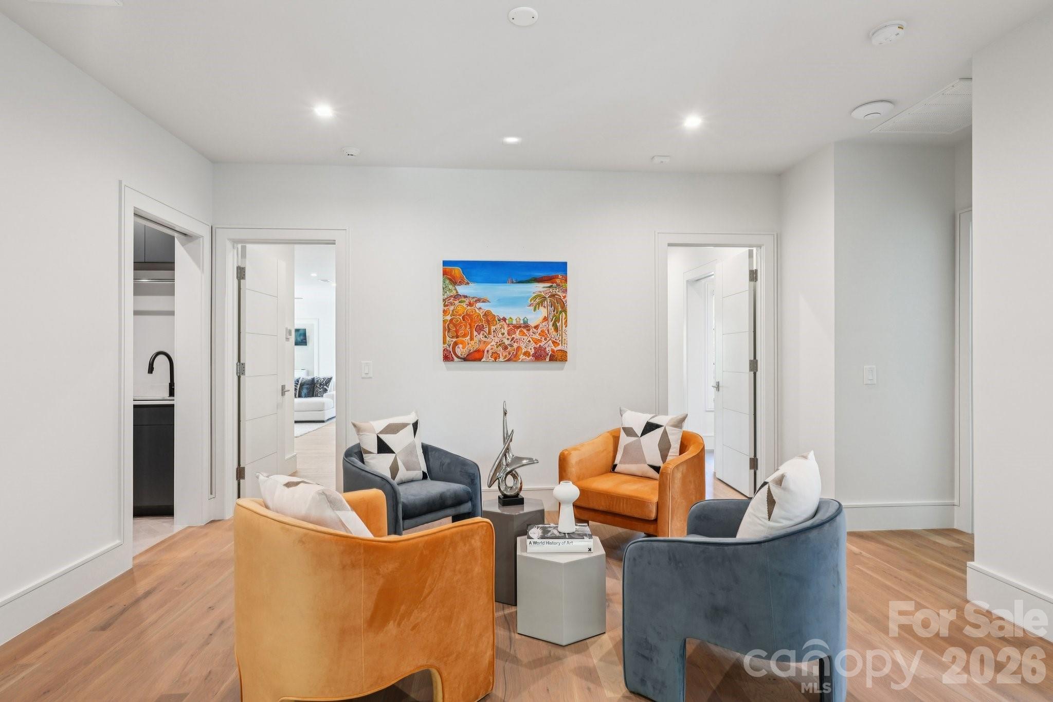 2103 Cortelyou Road — Charlotte