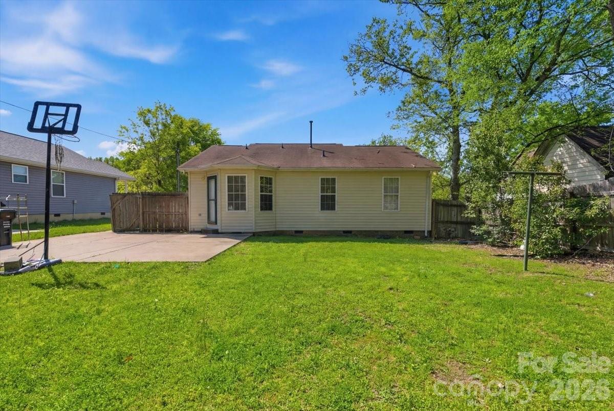 144 Princess Avenue SW — Concord