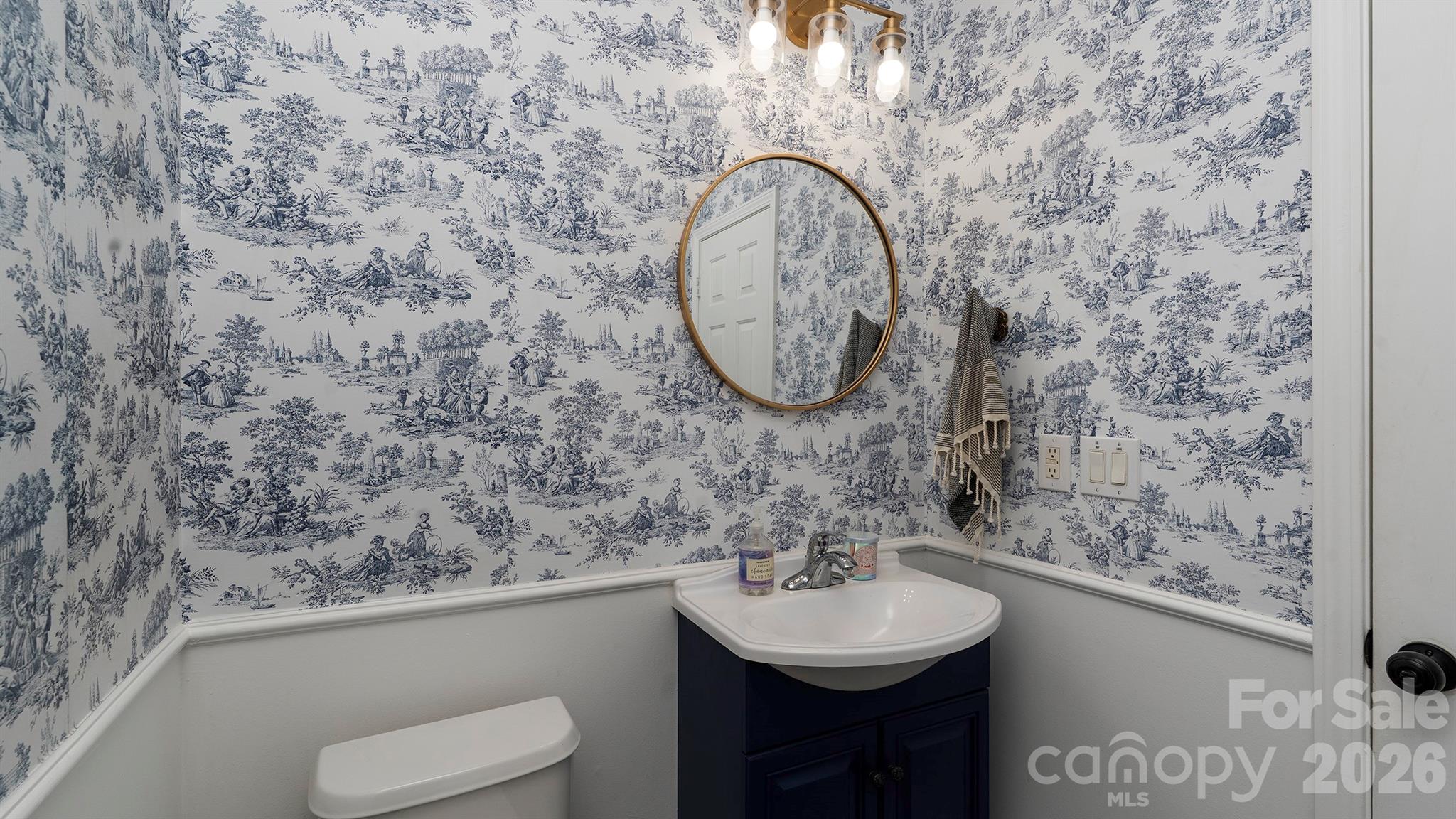 6934 Evanton Loch Road — Charlotte