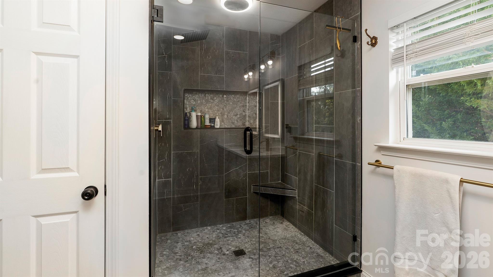 6934 Evanton Loch Road — Charlotte