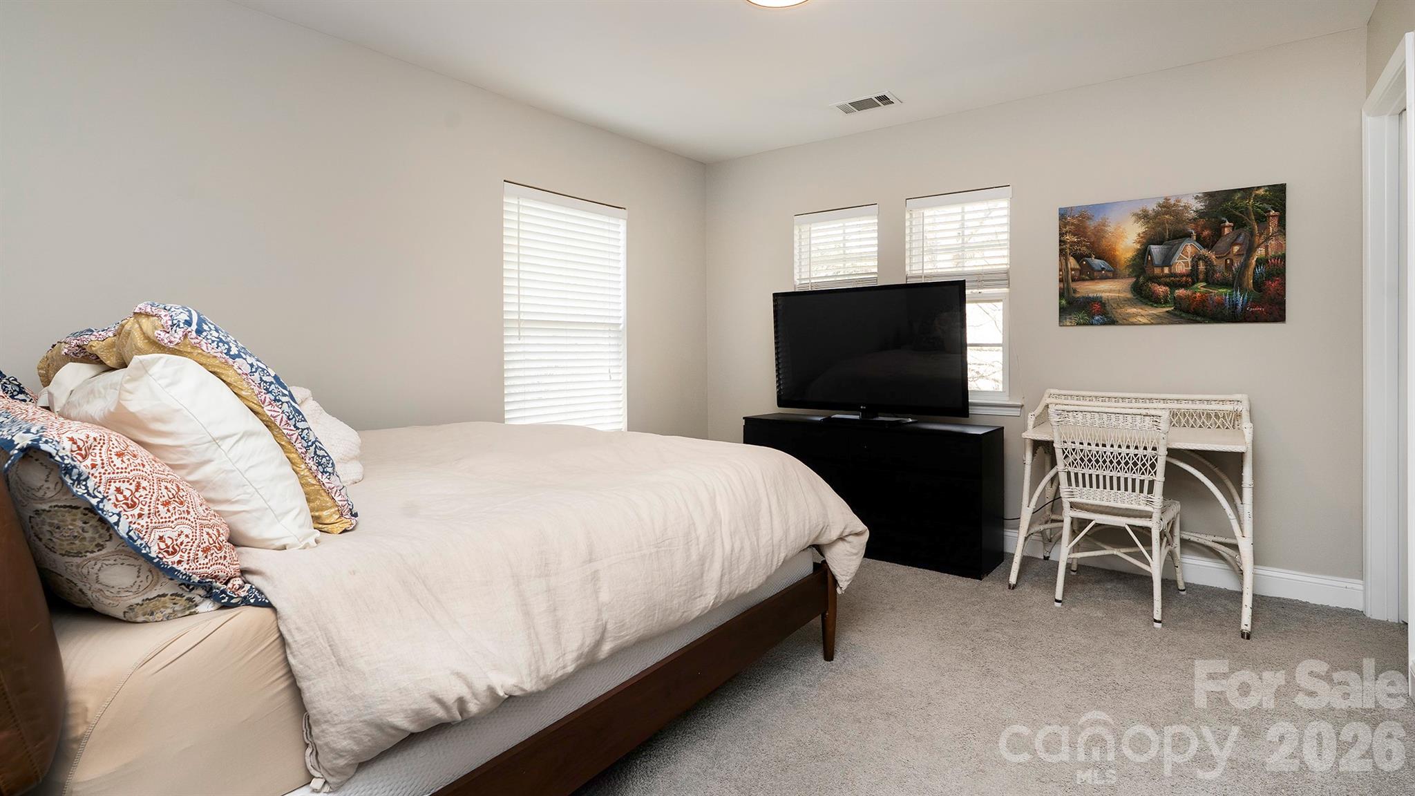 6934 Evanton Loch Road — Charlotte