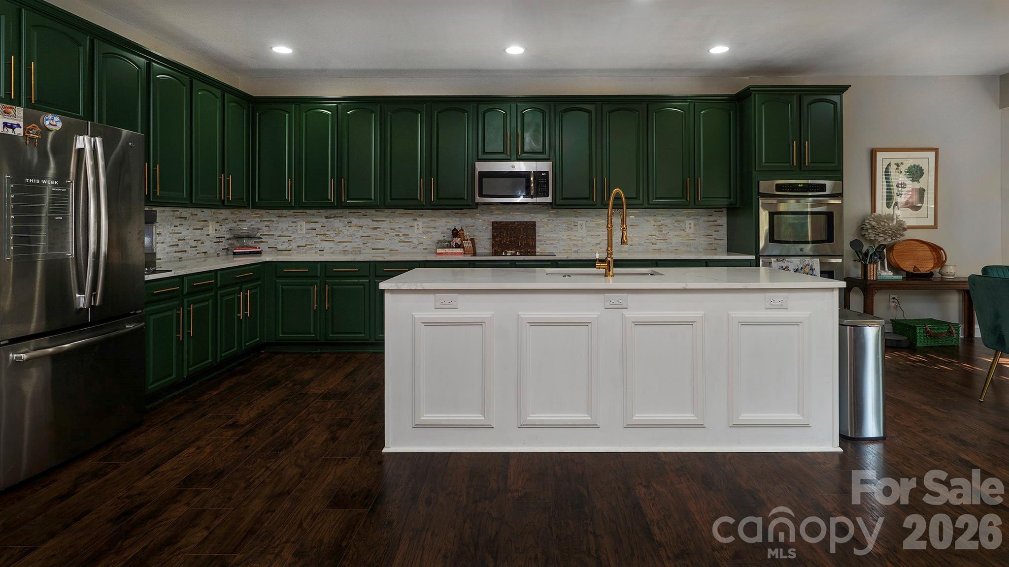 6934 Evanton Loch Road — Charlotte