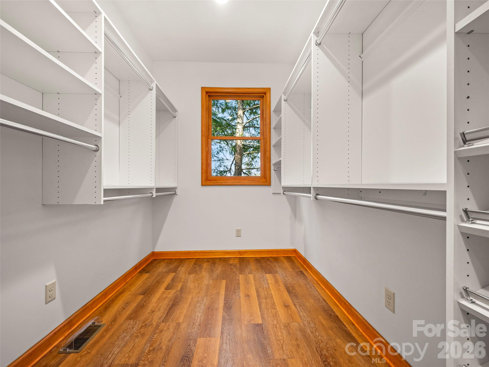 4 Wild Ivy Run — Hendersonville