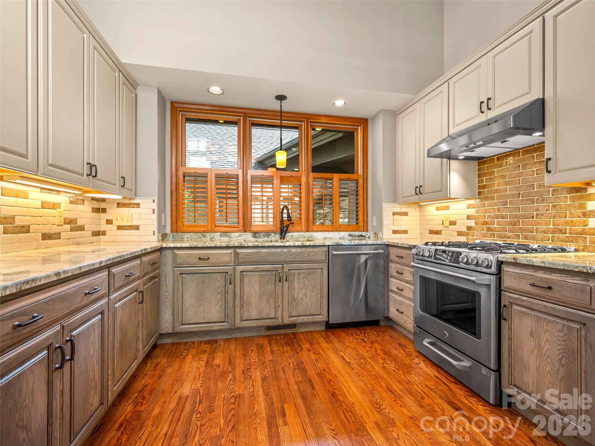 4 Wild Ivy Run — Hendersonville